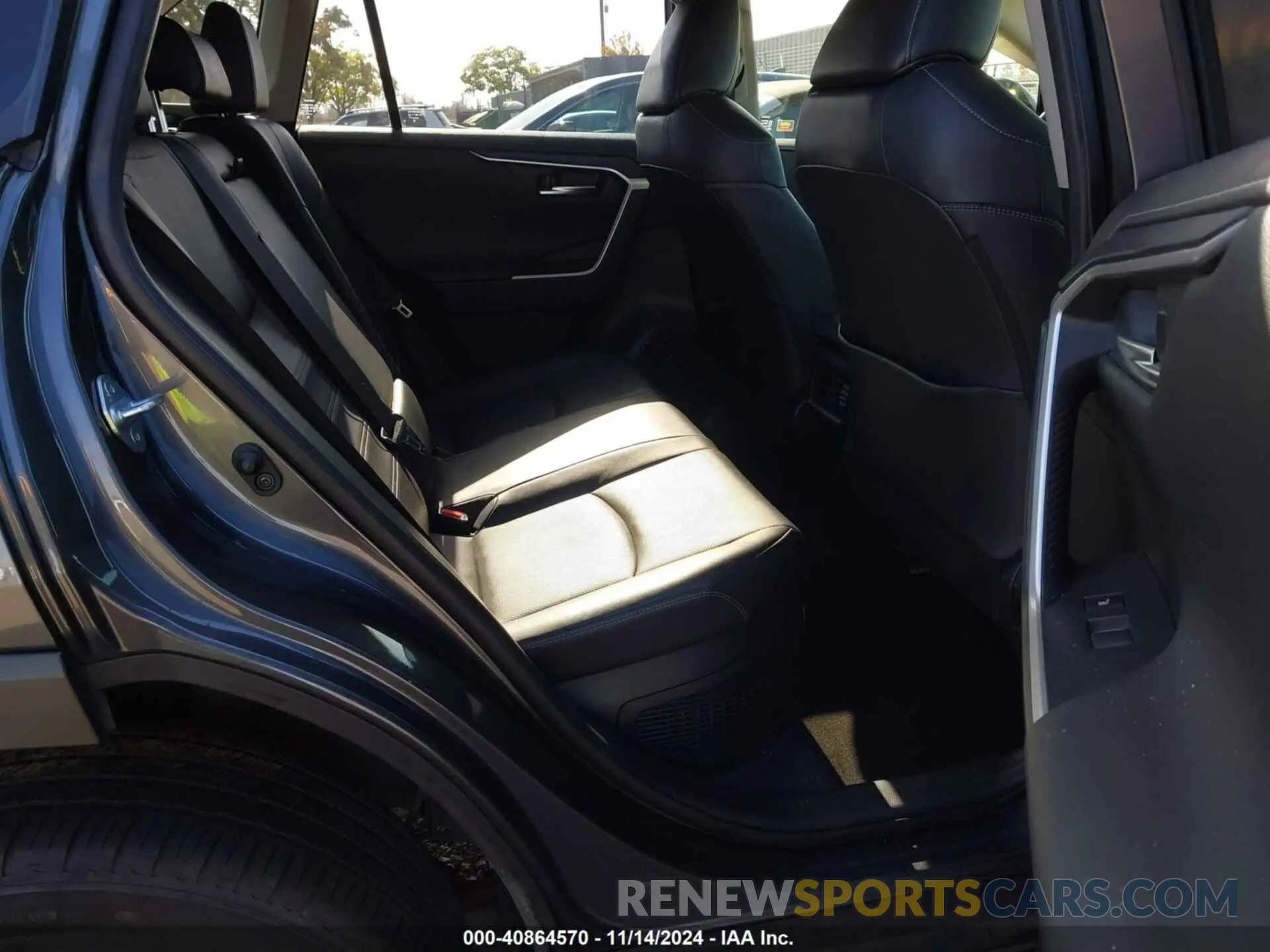 8 Photograph of a damaged car JTMDWRFV1LD538419 TOYOTA RAV4 HYBRID 2020