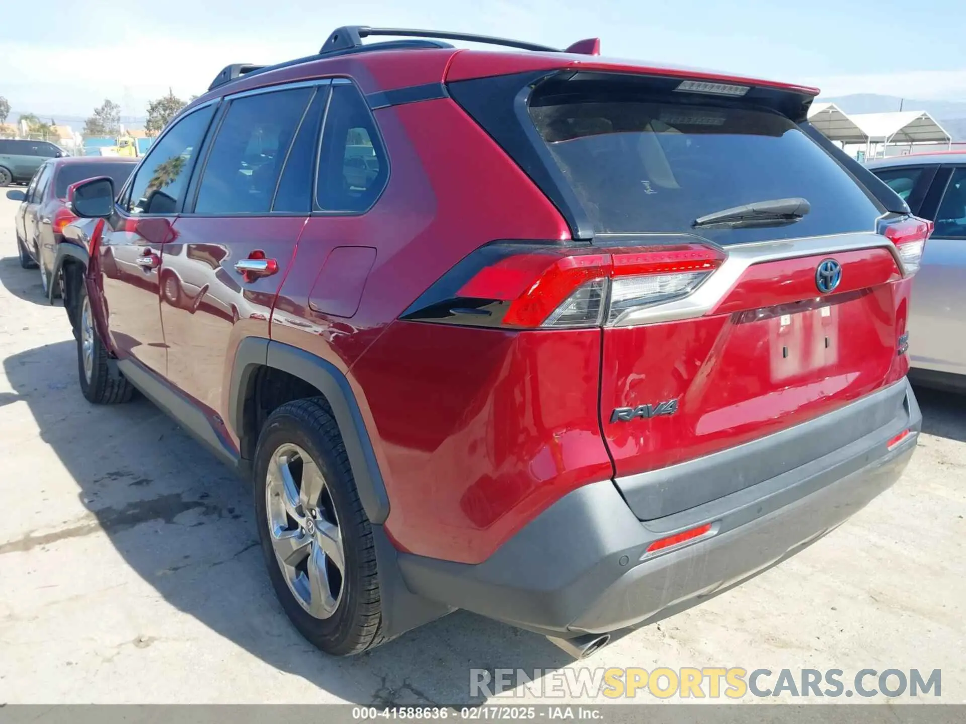 3 Photograph of a damaged car JTMDWRFV5LD546085 TOYOTA RAV4 HYBRID 2020