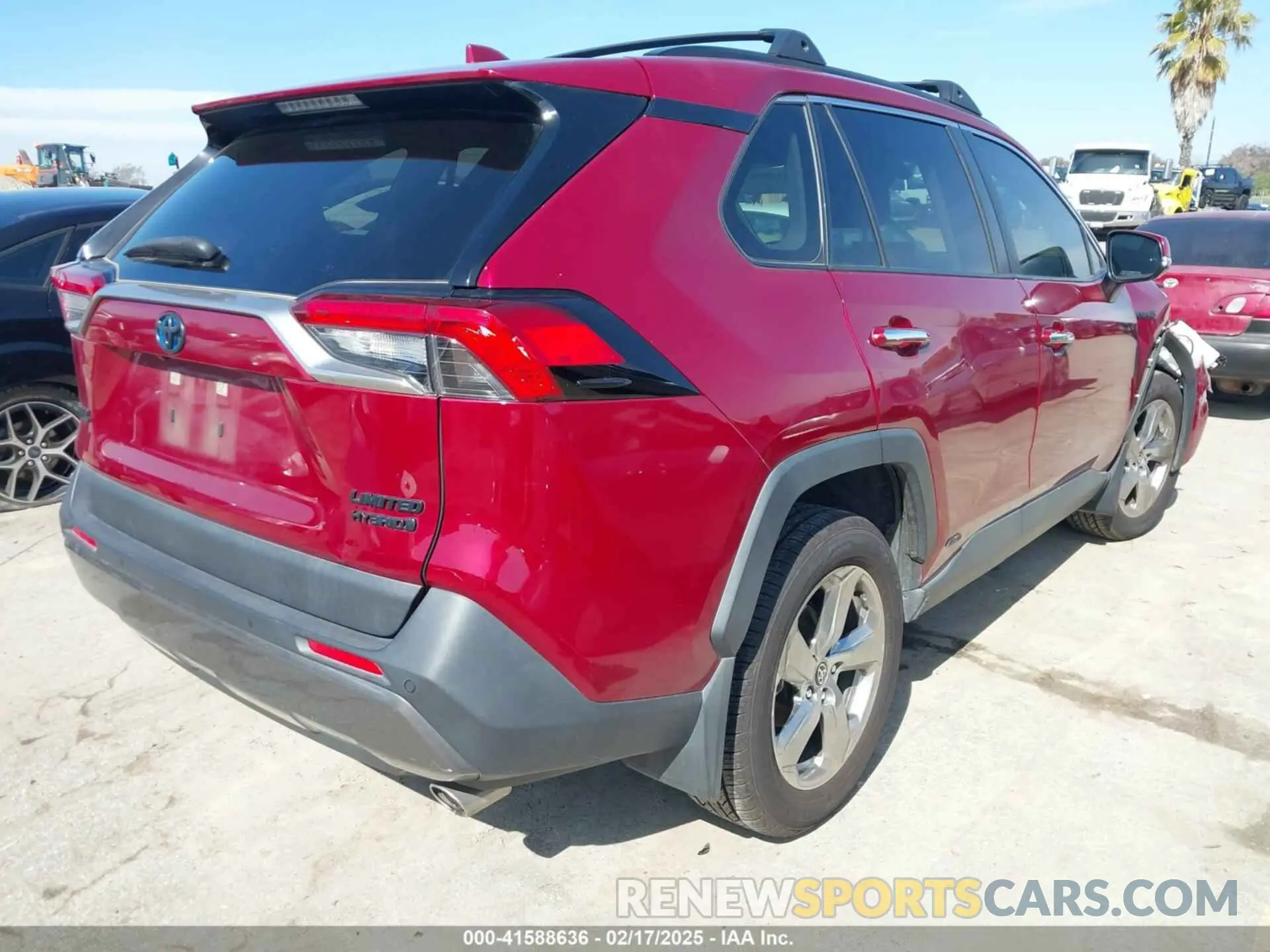 4 Photograph of a damaged car JTMDWRFV5LD546085 TOYOTA RAV4 HYBRID 2020
