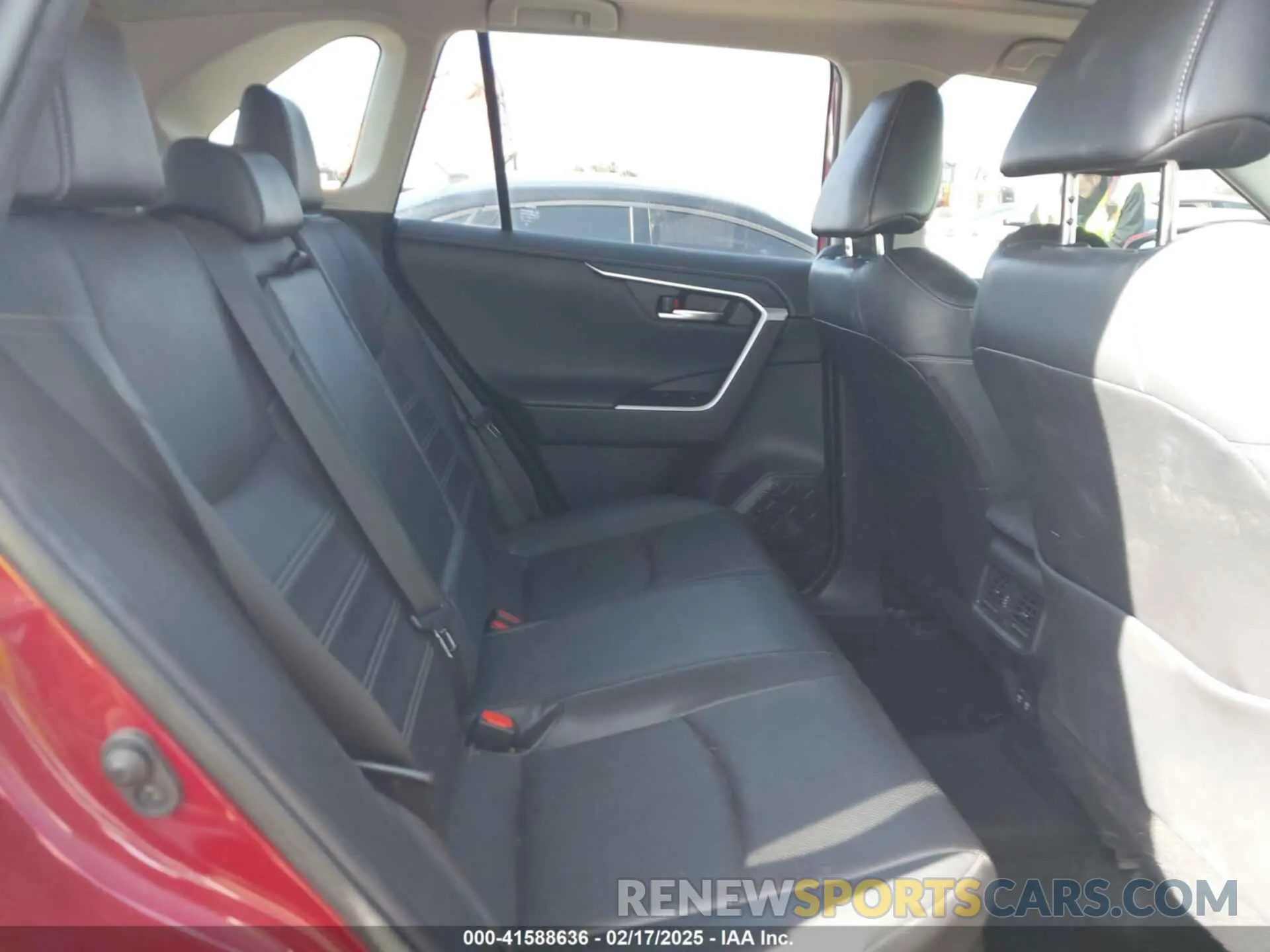 8 Photograph of a damaged car JTMDWRFV5LD546085 TOYOTA RAV4 HYBRID 2020