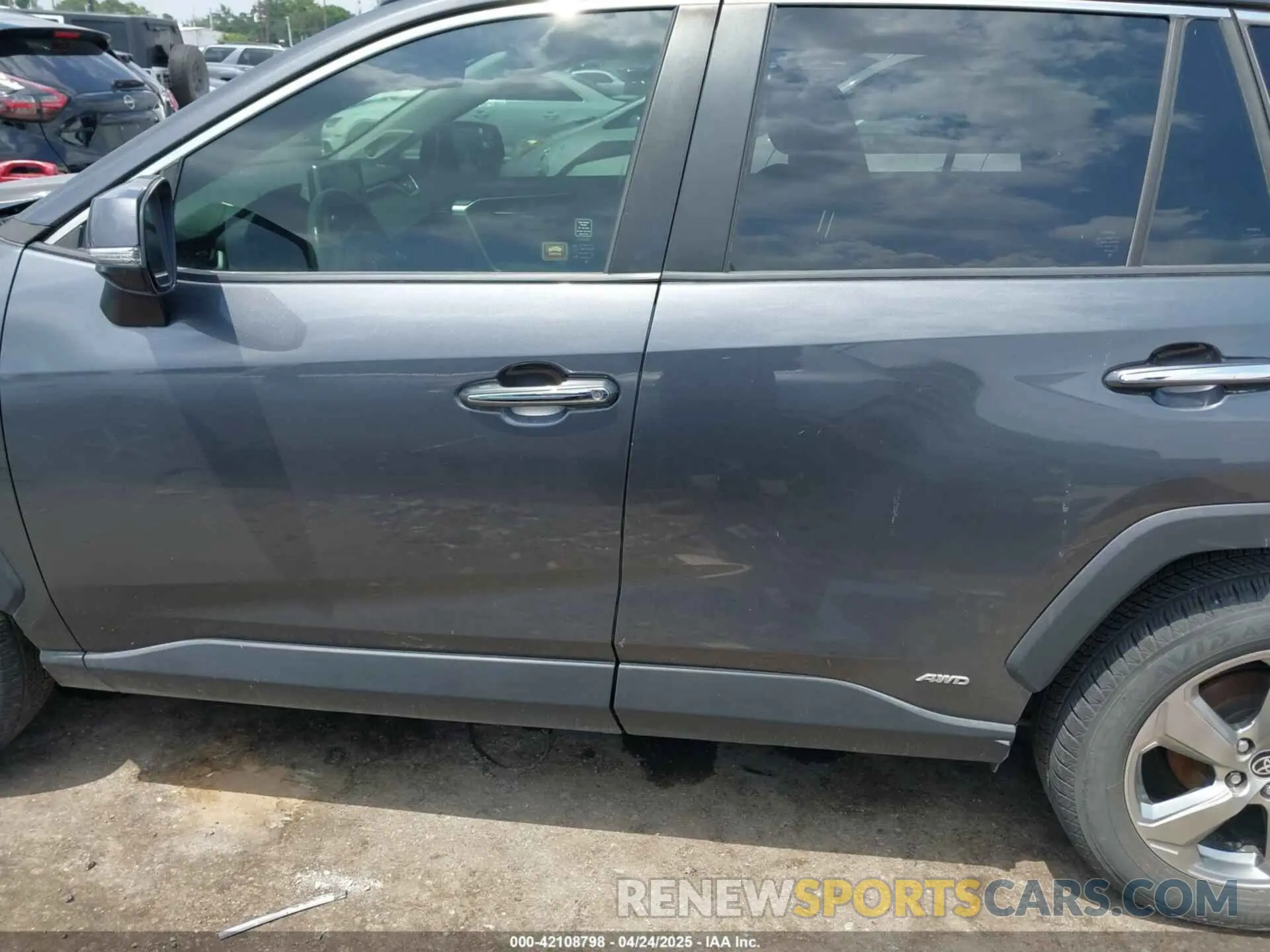 14 Photograph of a damaged car JTMDWRFVXLD071906 TOYOTA RAV4 HYBRID 2020
