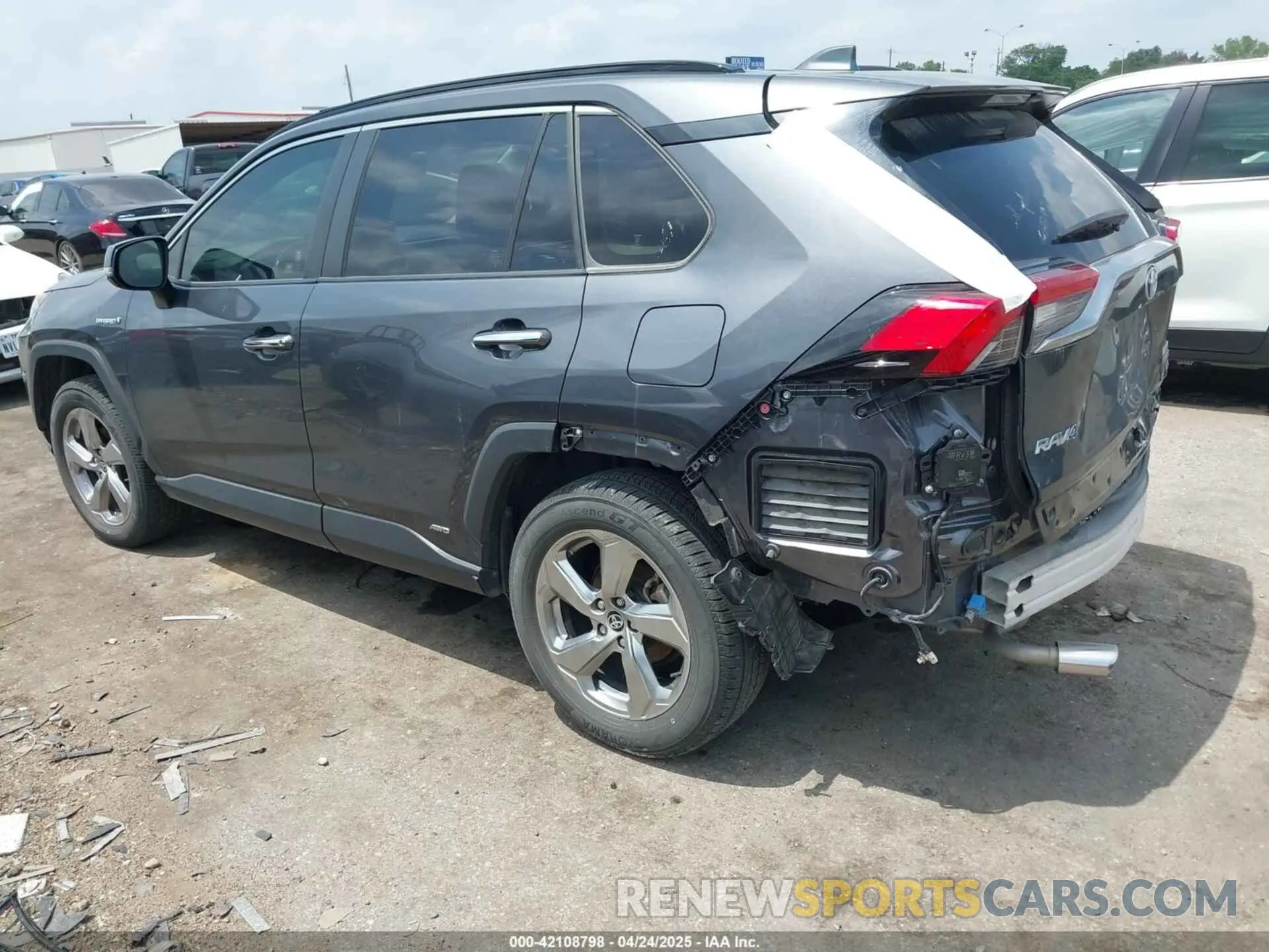 3 Photograph of a damaged car JTMDWRFVXLD071906 TOYOTA RAV4 HYBRID 2020