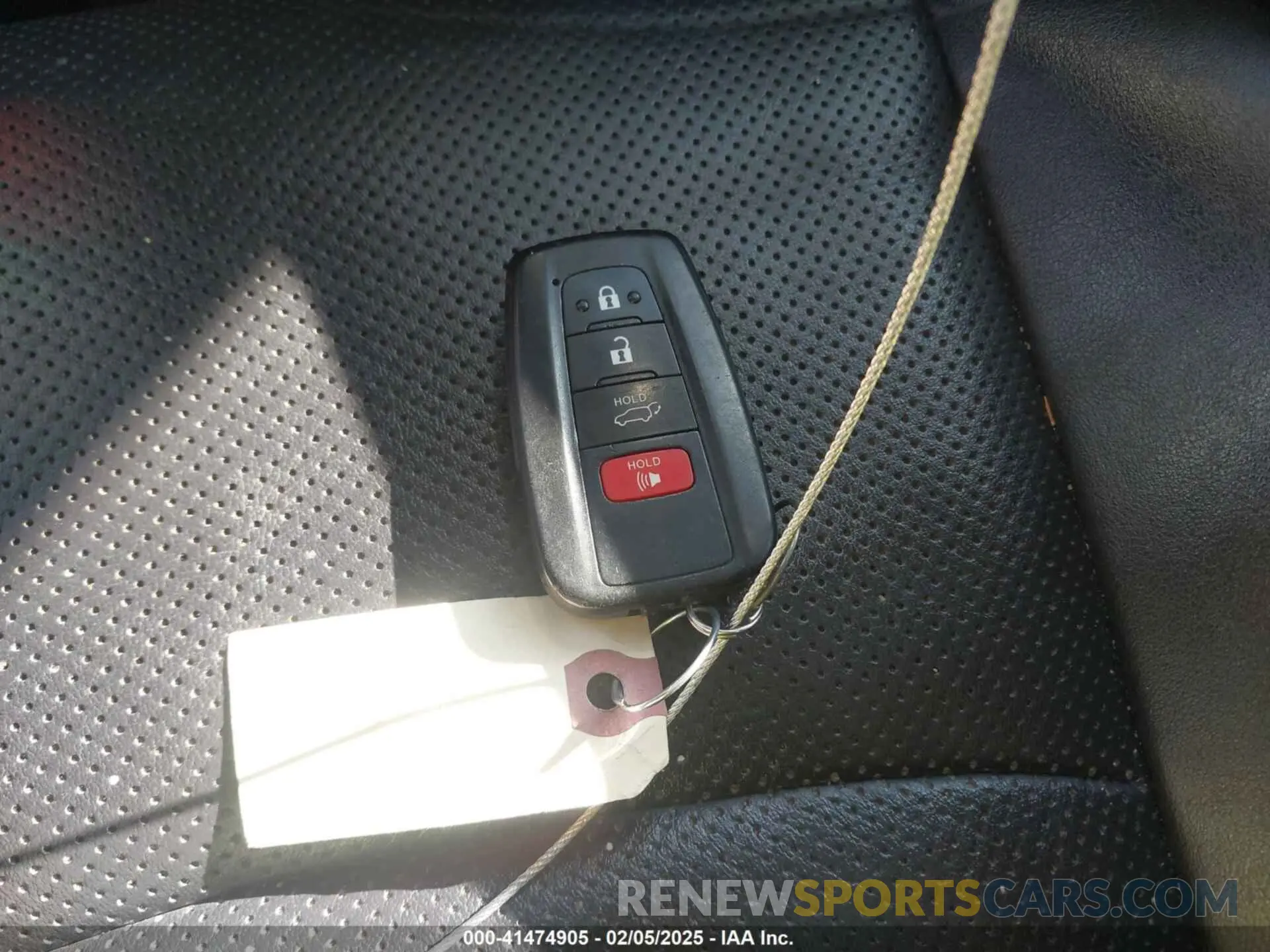 11 Photograph of a damaged car JTMDWRFVXLD525510 TOYOTA RAV4 HYBRID 2020