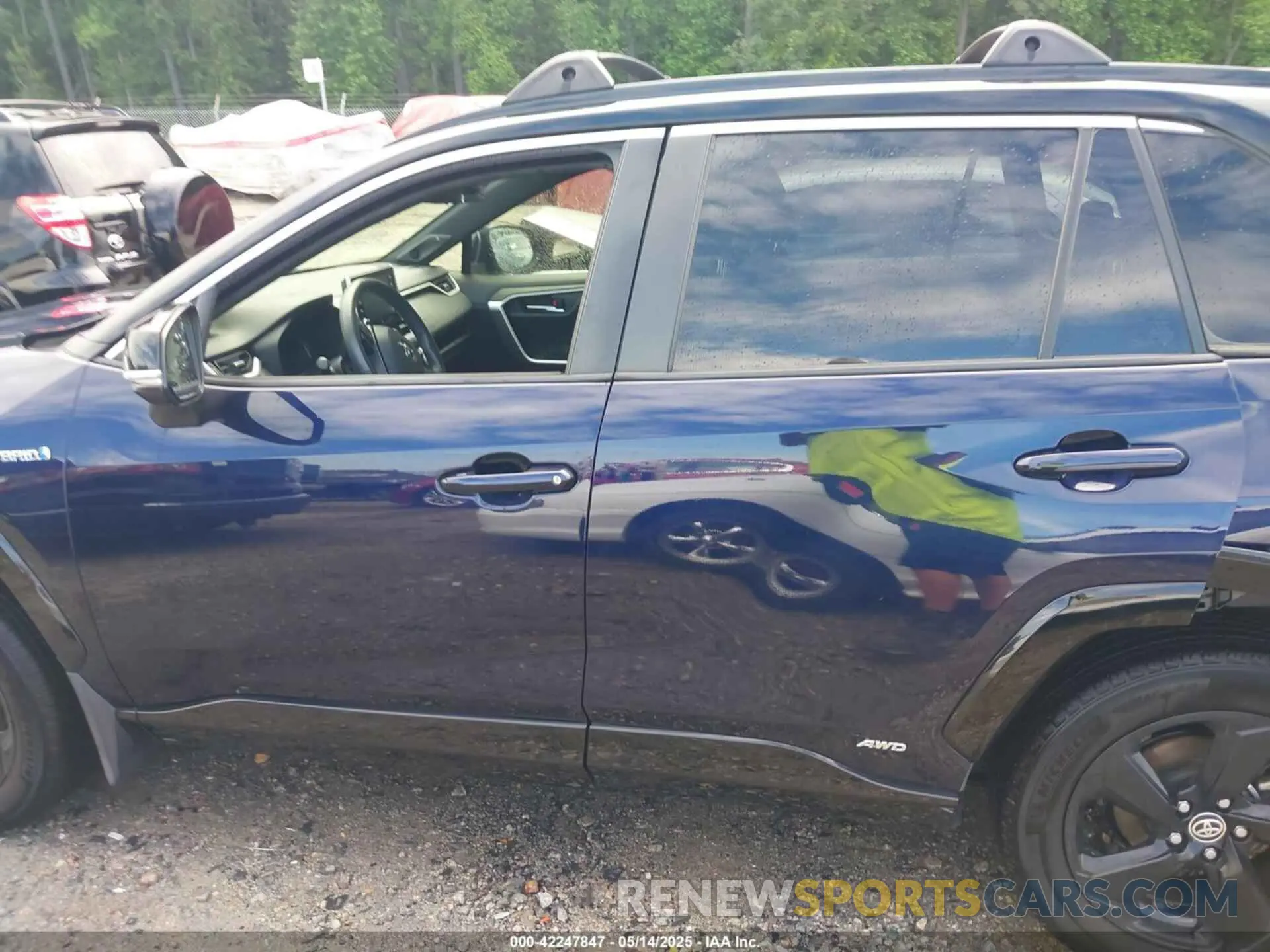 14 Photograph of a damaged car JTME6RFV8LD502070 TOYOTA RAV4 HYBRID 2020