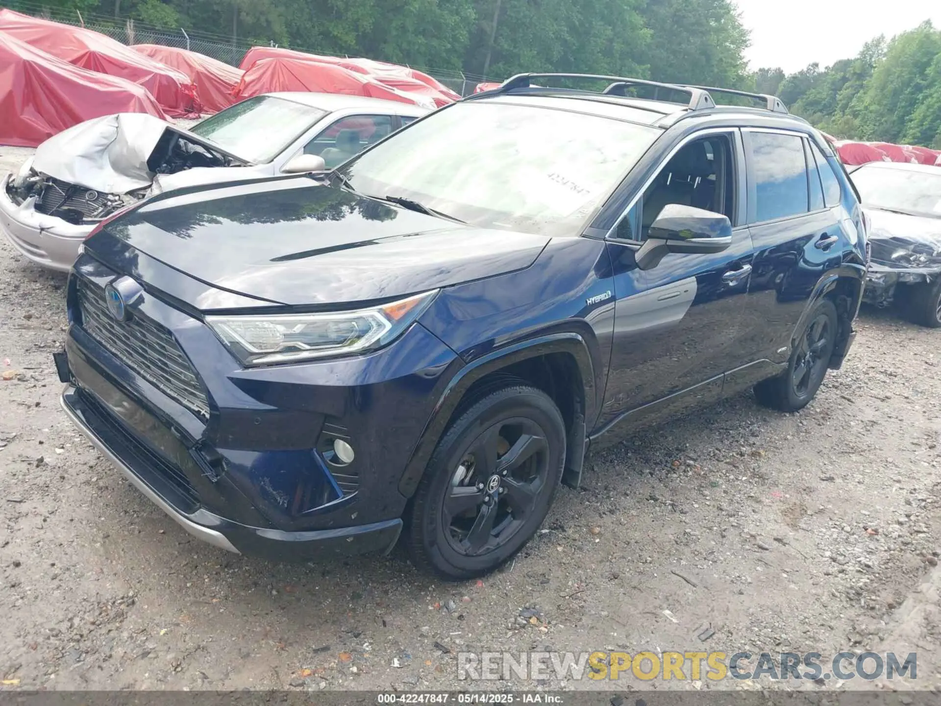 2 Photograph of a damaged car JTME6RFV8LD502070 TOYOTA RAV4 HYBRID 2020