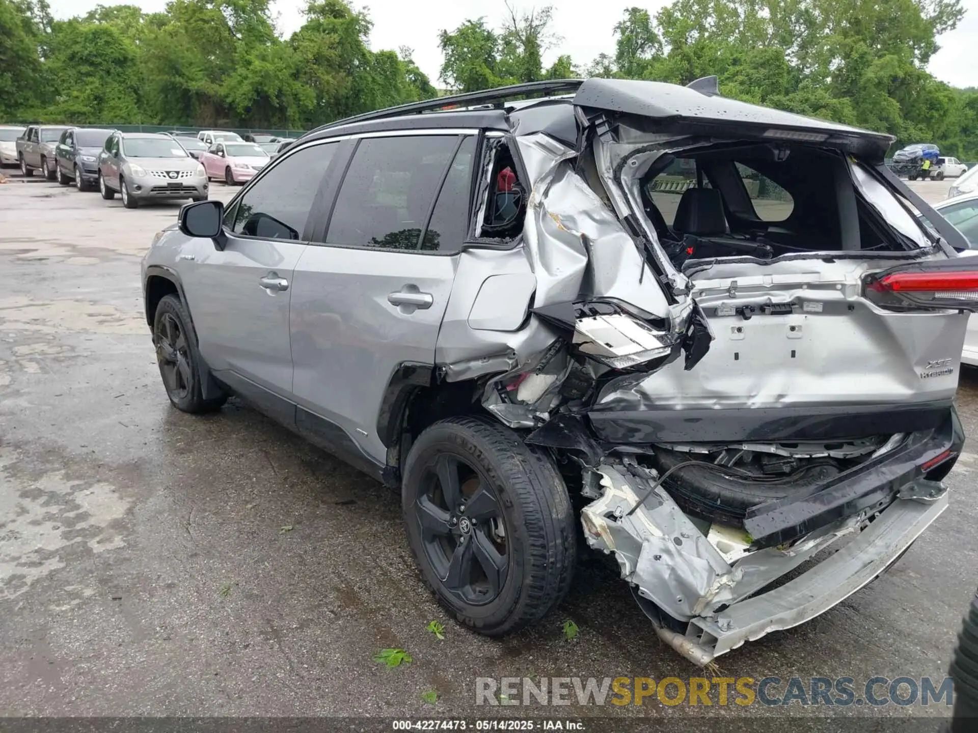 3 Photograph of a damaged car JTMEWRFV2LJ048285 TOYOTA RAV4 HYBRID 2020