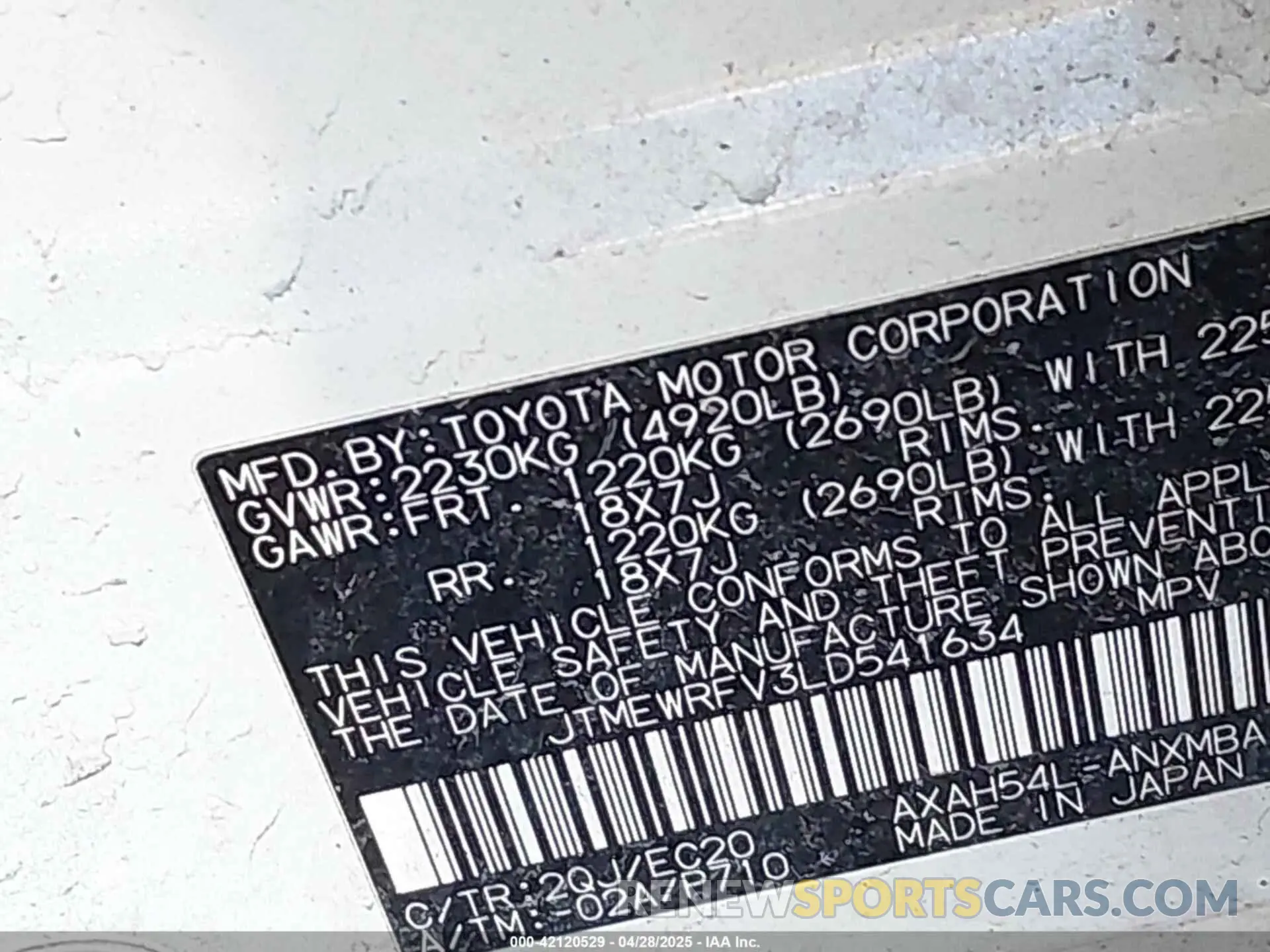9 Photograph of a damaged car JTMEWRFV3LD541634 TOYOTA RAV4 HYBRID 2020