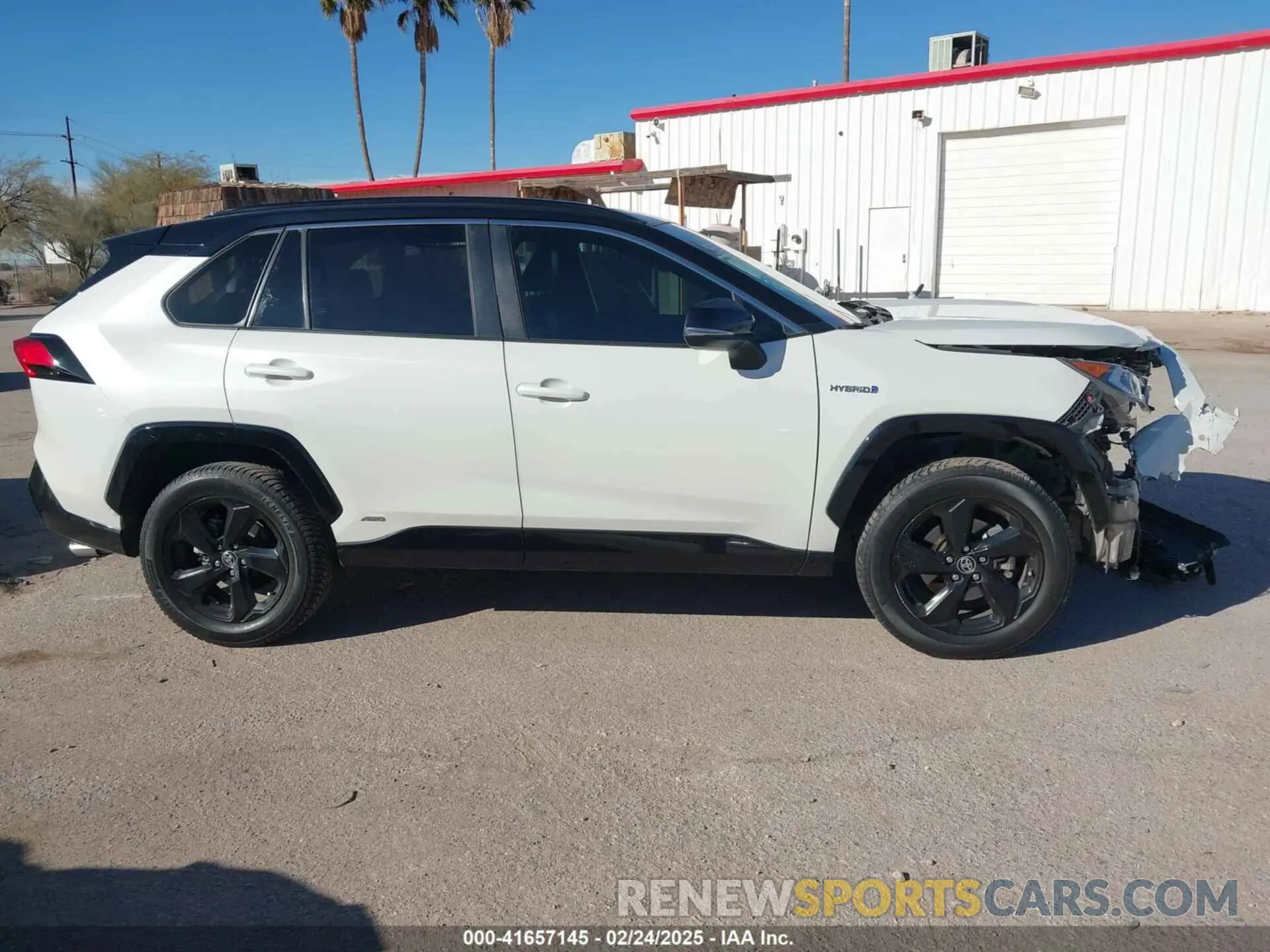 13 Photograph of a damaged car JTMEWRFV6LJ047804 TOYOTA RAV4 HYBRID 2020