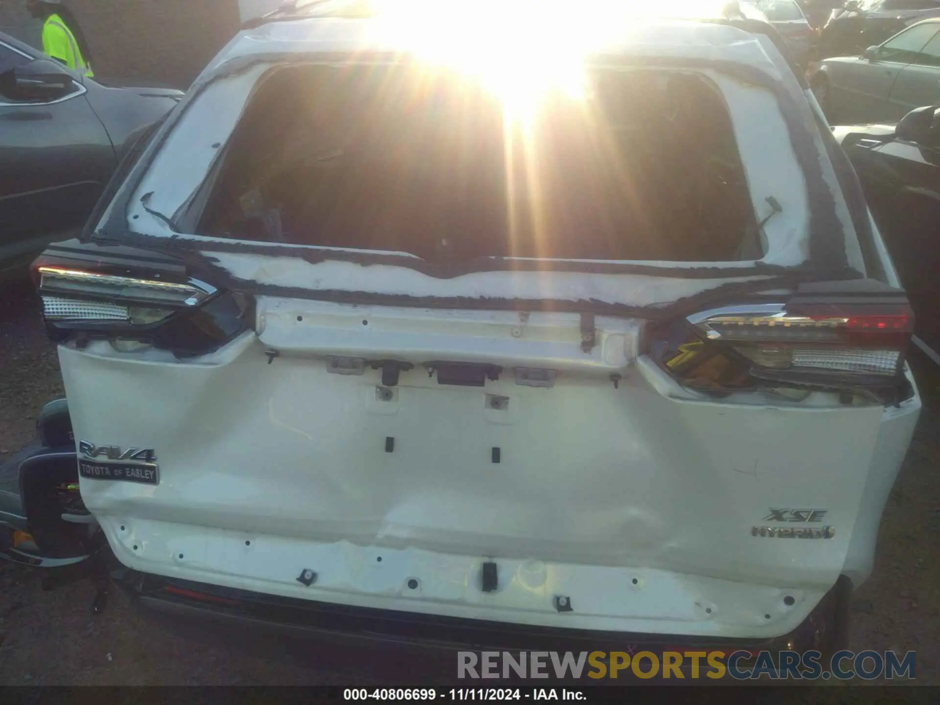 17 Photograph of a damaged car JTMEWRFV7LD530233 TOYOTA RAV4 HYBRID 2020