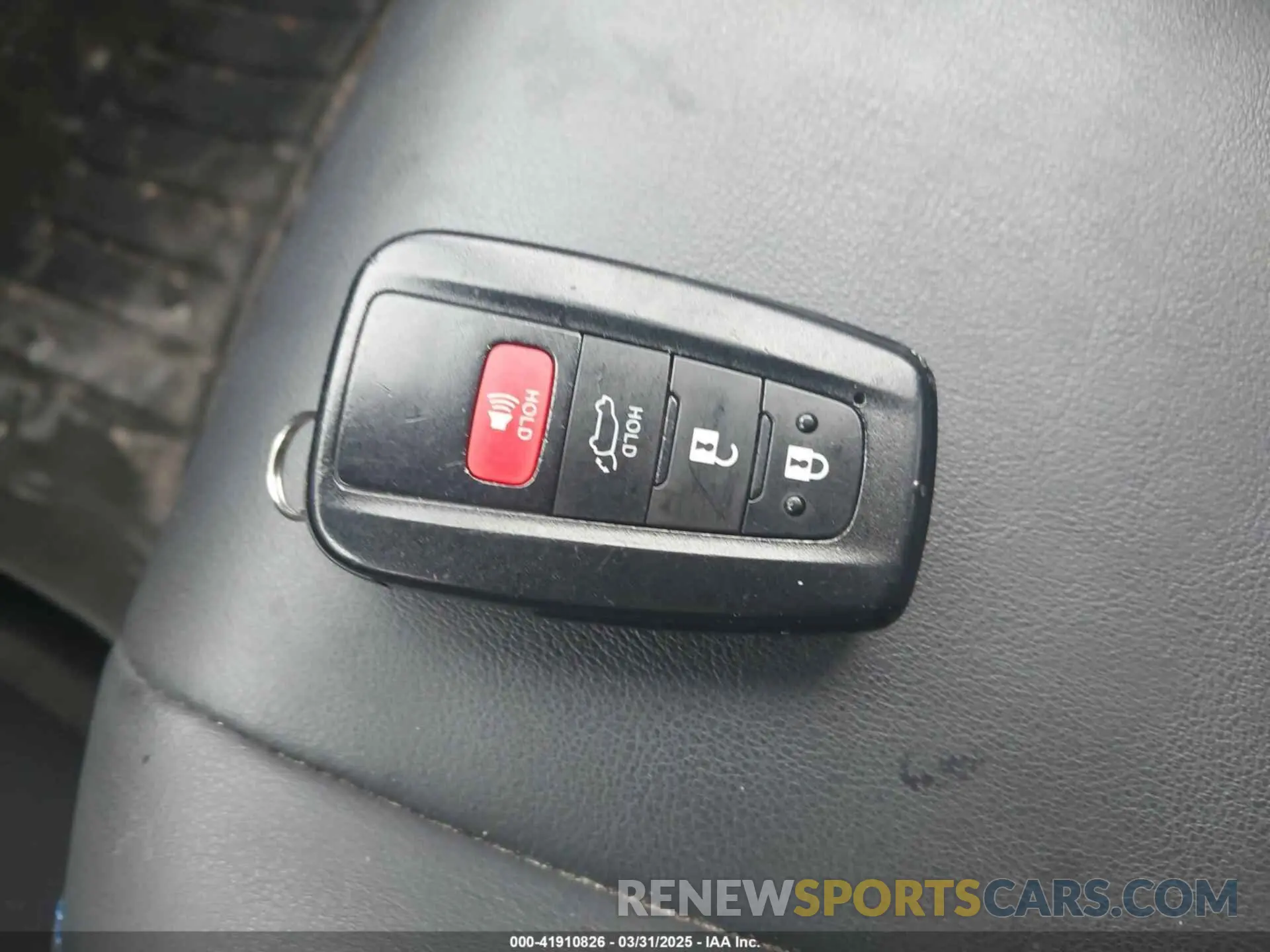 11 Photograph of a damaged car JTMEWRFV8LJ044046 TOYOTA RAV4 HYBRID 2020