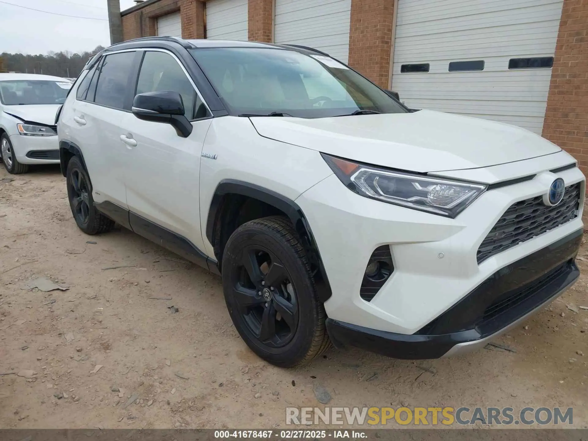 1 Photograph of a damaged car JTMEWRFV9LJ036568 TOYOTA RAV4 HYBRID 2020