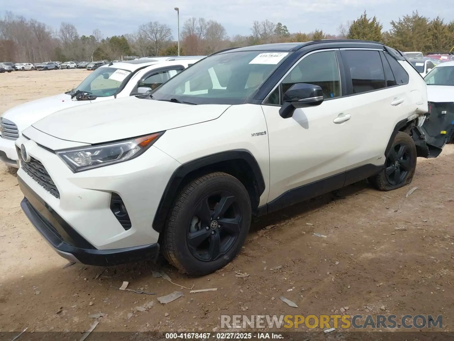 2 Photograph of a damaged car JTMEWRFV9LJ036568 TOYOTA RAV4 HYBRID 2020