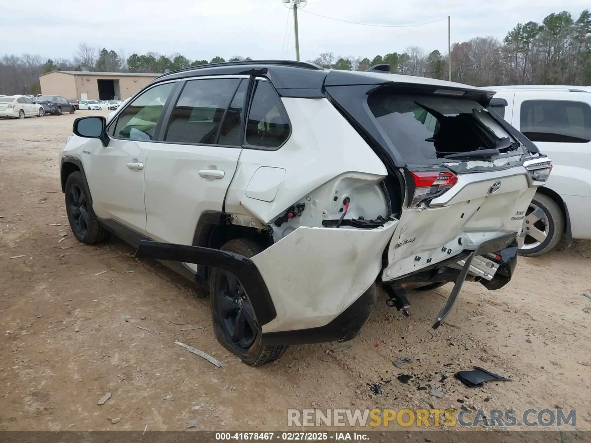 3 Photograph of a damaged car JTMEWRFV9LJ036568 TOYOTA RAV4 HYBRID 2020