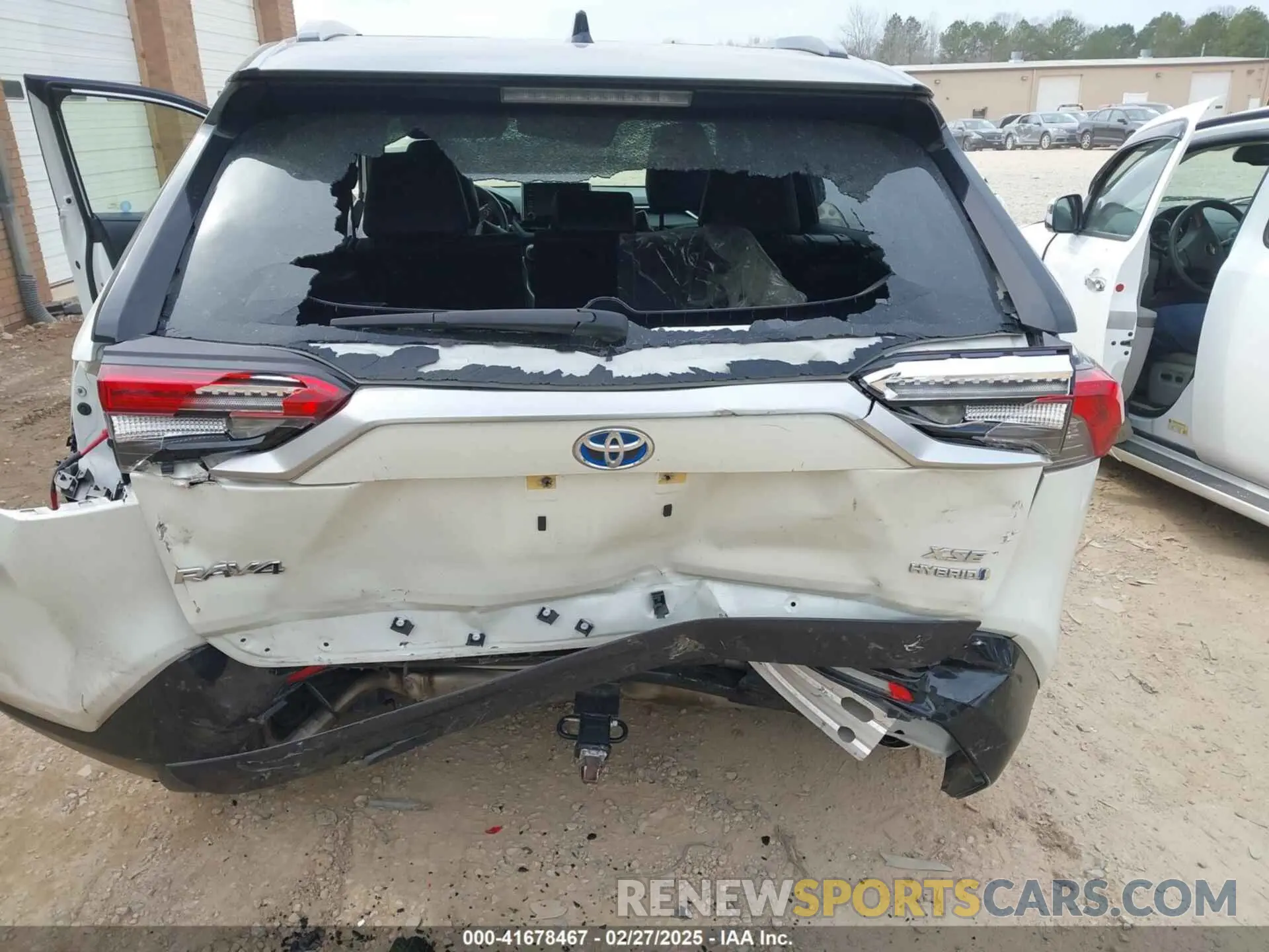 6 Photograph of a damaged car JTMEWRFV9LJ036568 TOYOTA RAV4 HYBRID 2020