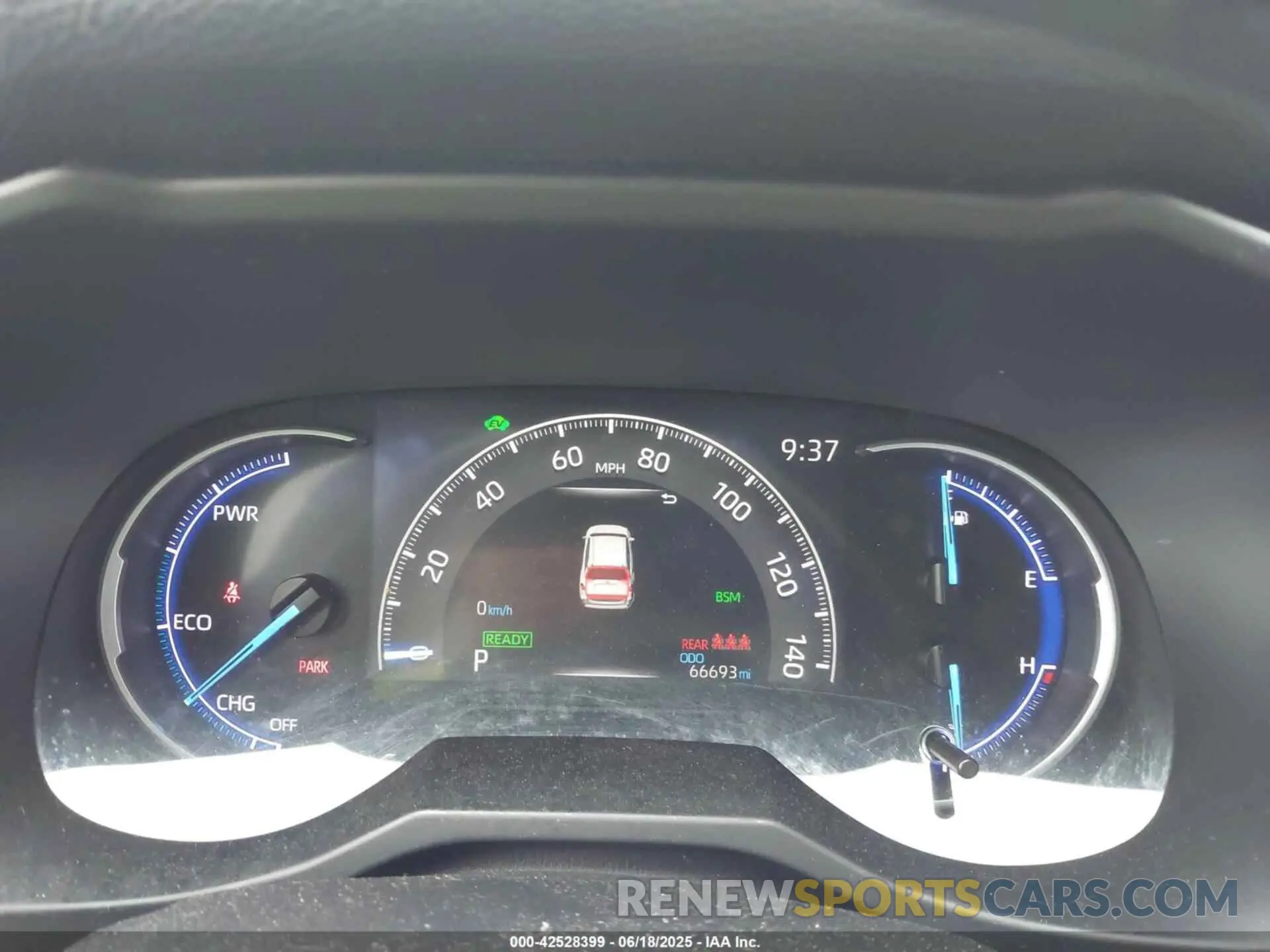 7 Photograph of a damaged car JTMEWRFVXLJ038250 TOYOTA RAV4 HYBRID 2020