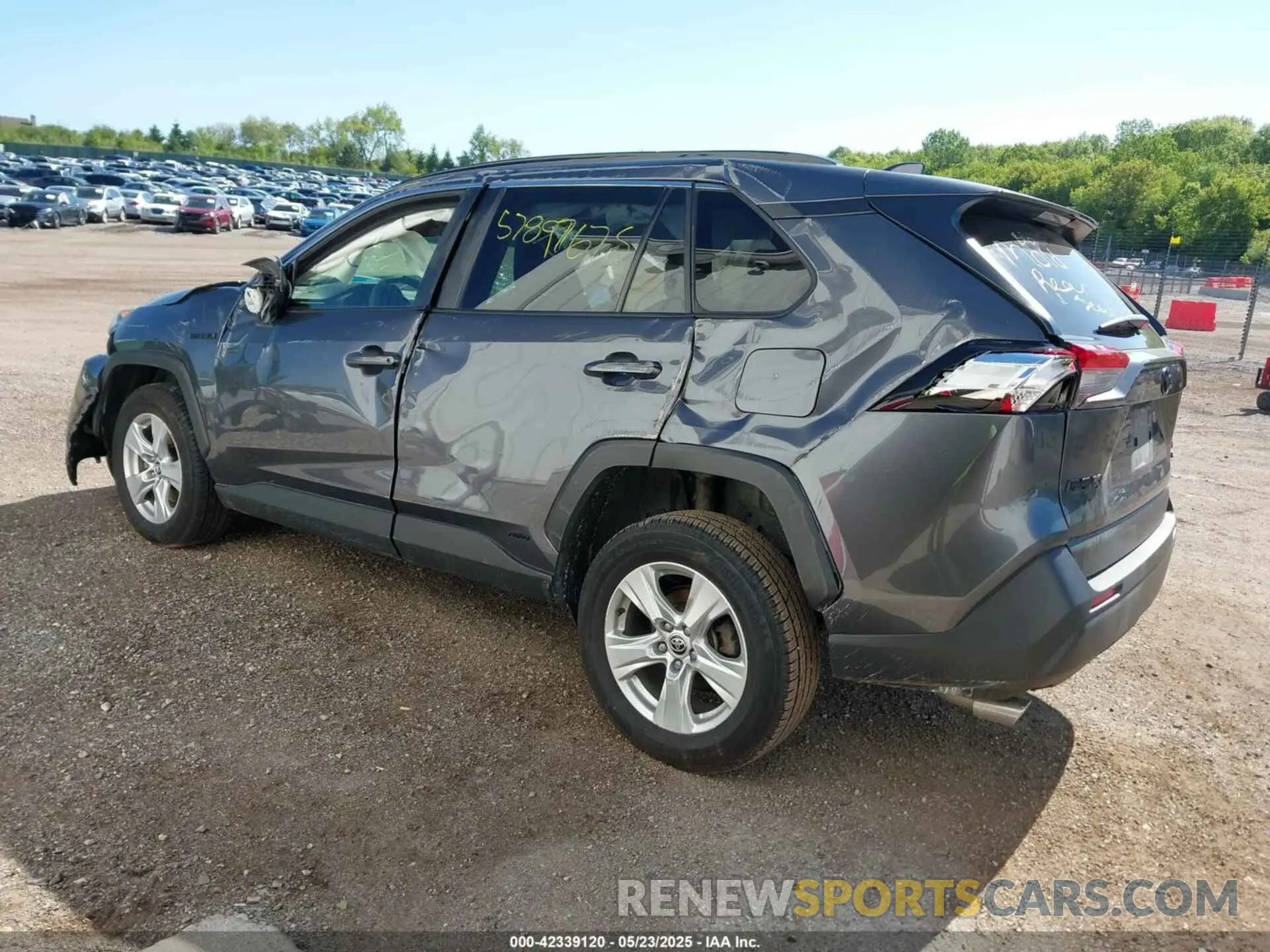 3 Photograph of a damaged car JTMMWRFV0LD540260 TOYOTA RAV4 HYBRID 2020