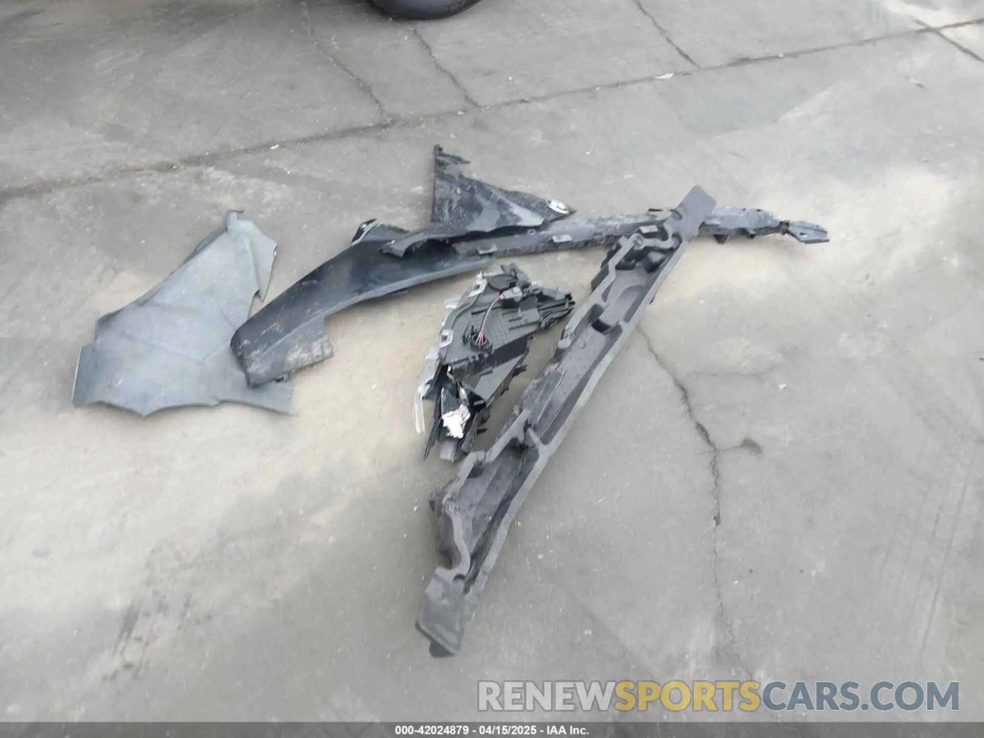 12 Photograph of a damaged car JTMMWRFV1LD064097 TOYOTA RAV4 HYBRID 2020