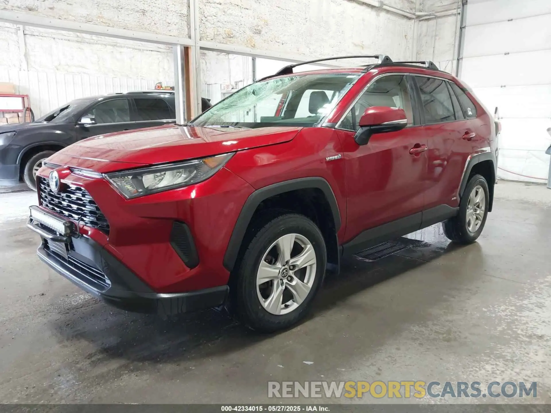 2 Photograph of a damaged car JTMMWRFV6LD059624 TOYOTA RAV4 HYBRID 2020
