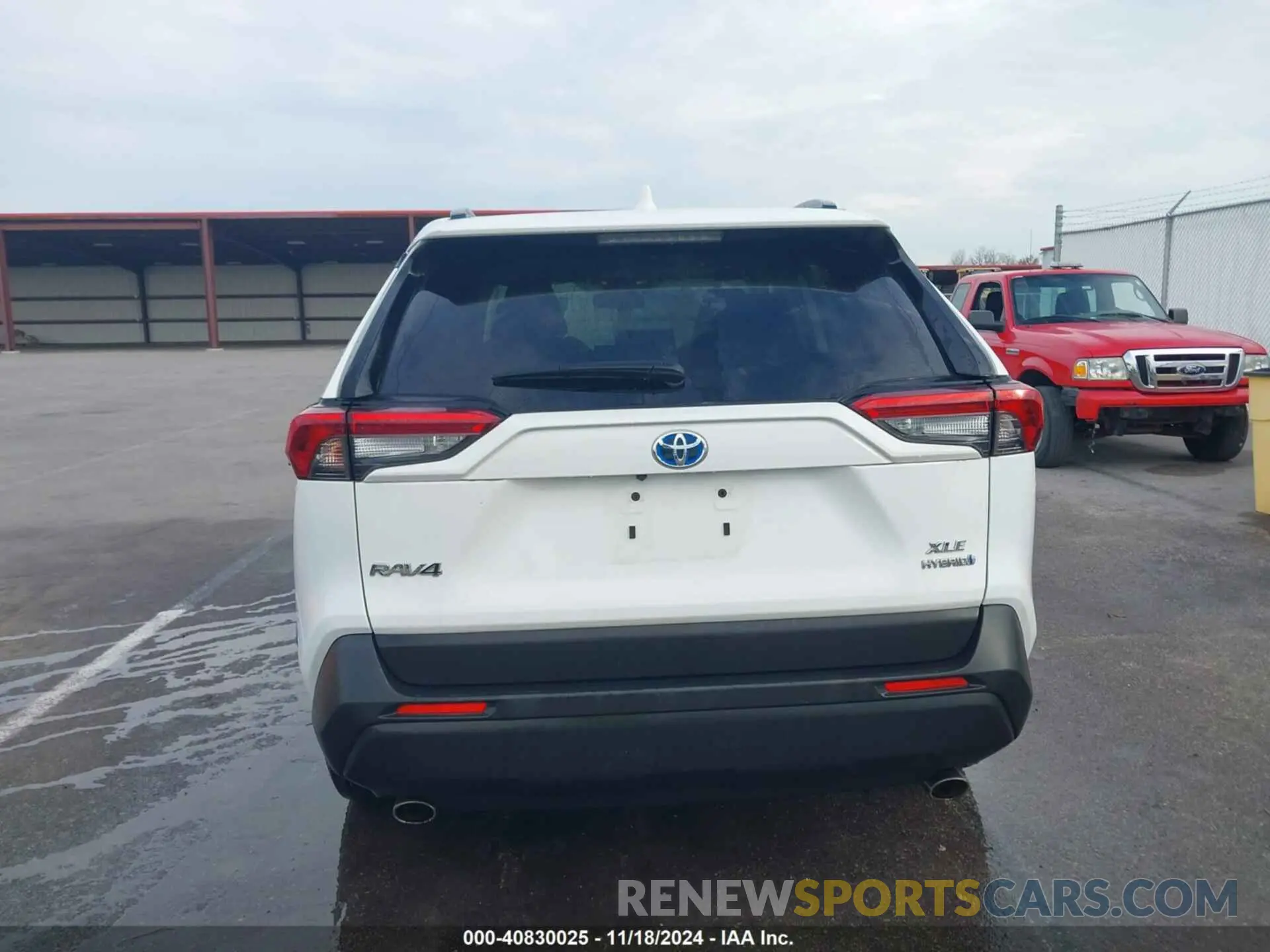 17 Photograph of a damaged car JTMR6RFV3LD005901 TOYOTA RAV4 HYBRID 2020