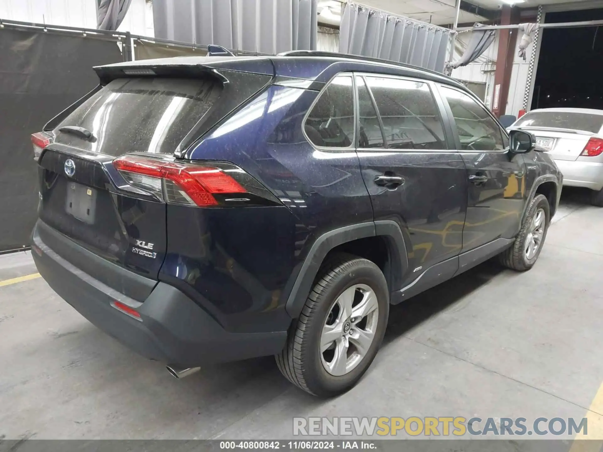 4 Photograph of a damaged car JTMRWRFV2LJ046828 TOYOTA RAV4 HYBRID 2020