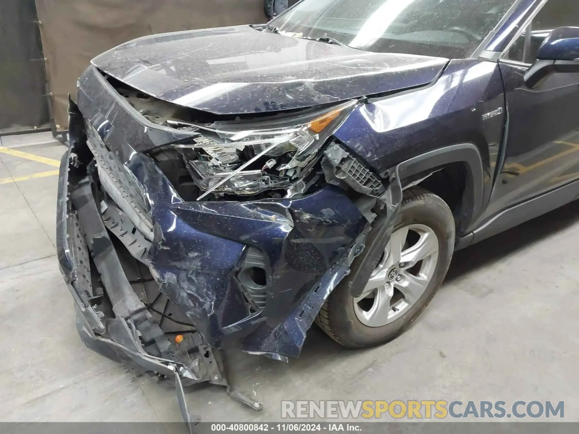 6 Photograph of a damaged car JTMRWRFV2LJ046828 TOYOTA RAV4 HYBRID 2020