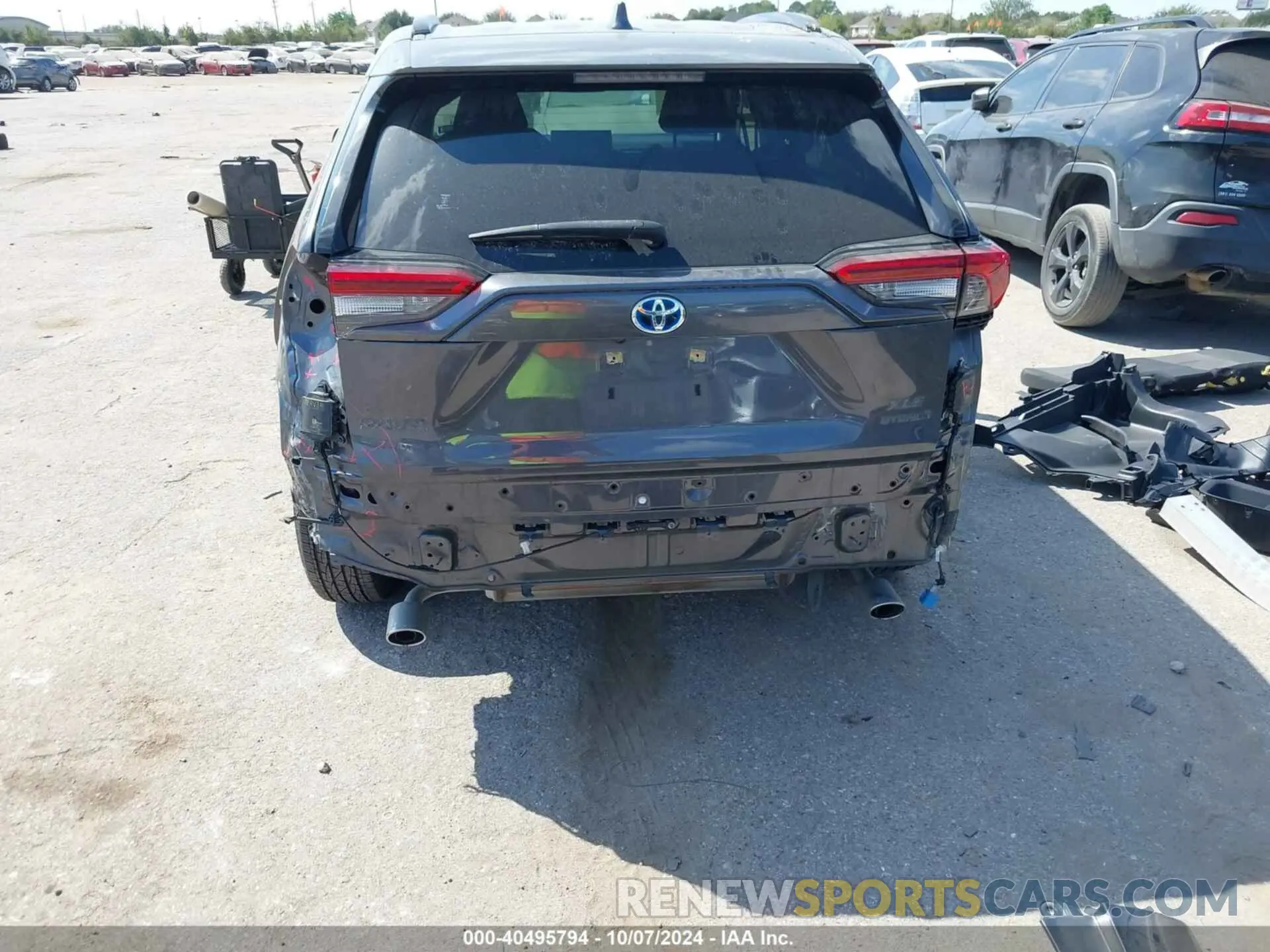 6 Photograph of a damaged car JTMRWRFV6LD066448 TOYOTA RAV4 HYBRID 2020