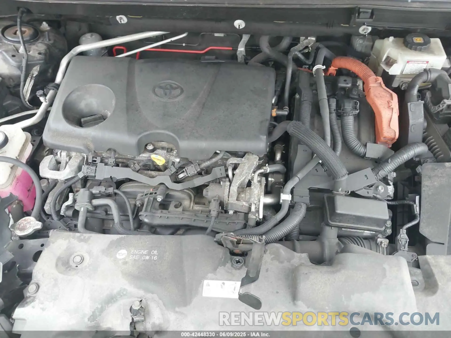 10 Photograph of a damaged car JTMRWRFV6LD066644 TOYOTA RAV4 HYBRID 2020