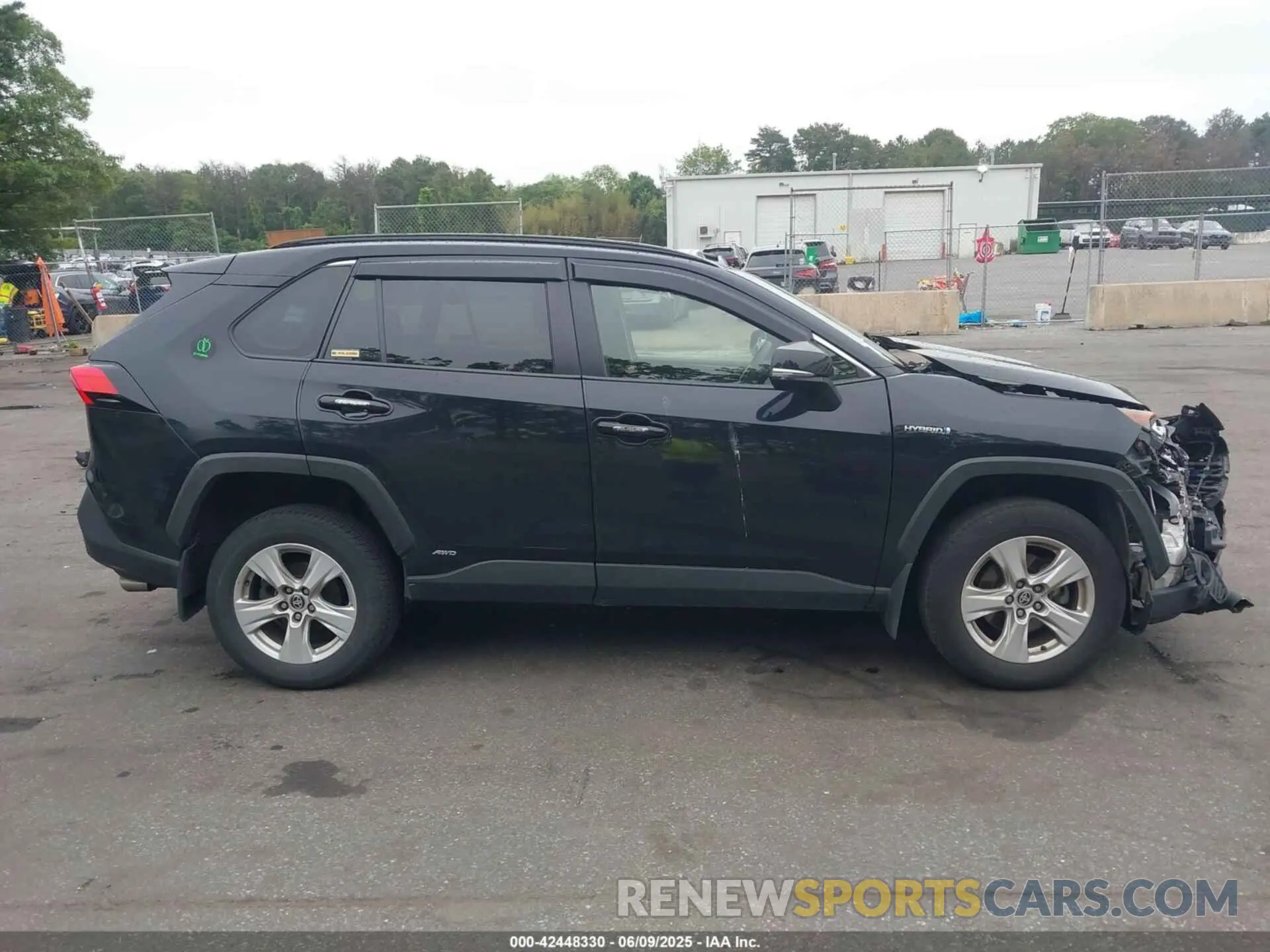 13 Photograph of a damaged car JTMRWRFV6LD066644 TOYOTA RAV4 HYBRID 2020