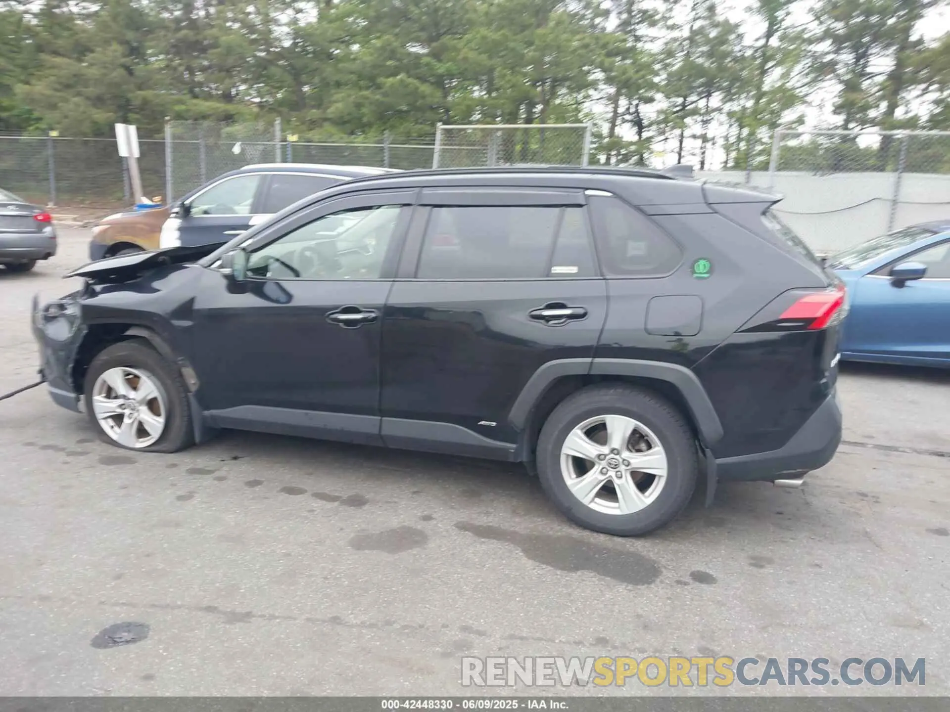 14 Photograph of a damaged car JTMRWRFV6LD066644 TOYOTA RAV4 HYBRID 2020