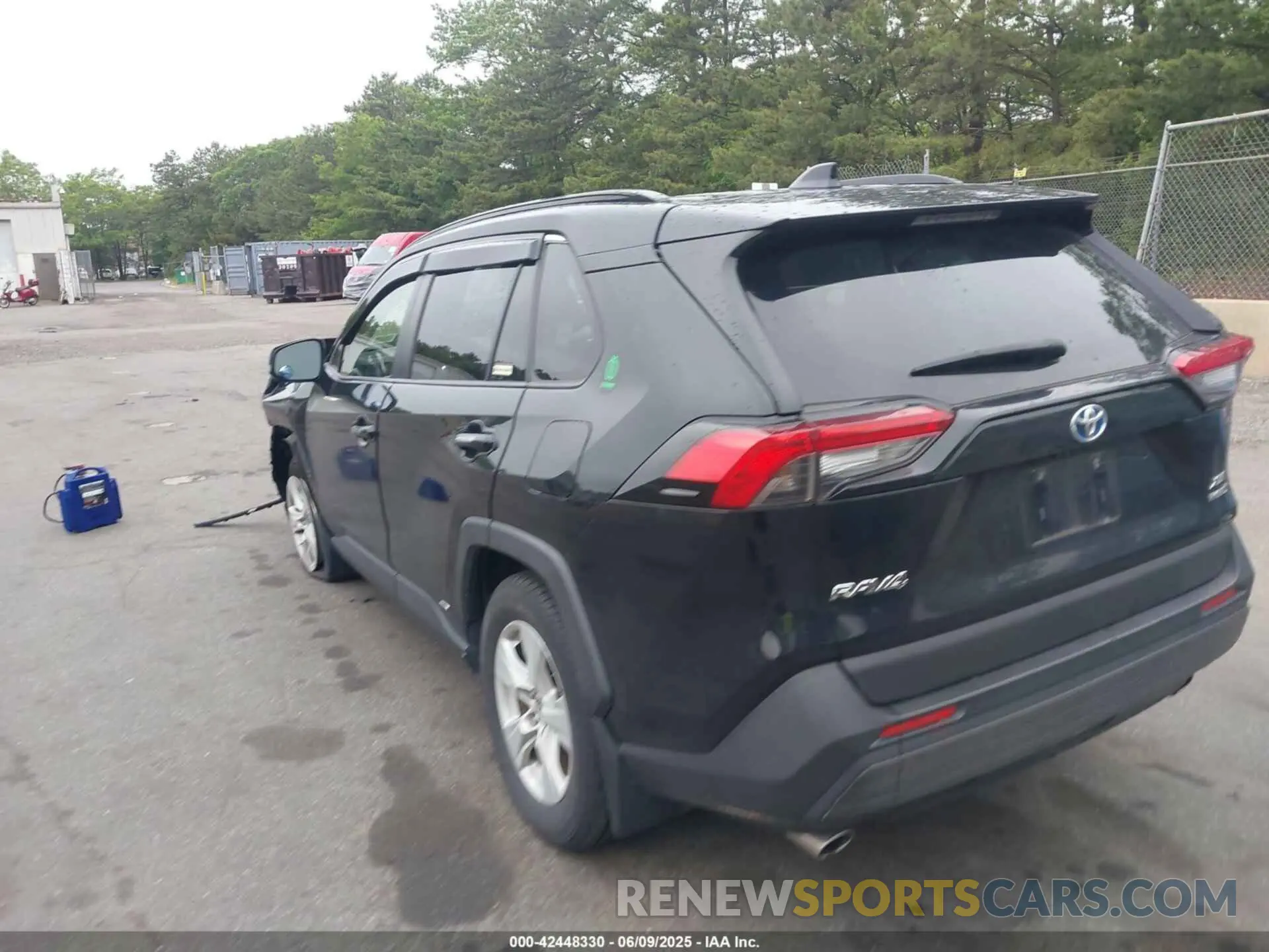 3 Photograph of a damaged car JTMRWRFV6LD066644 TOYOTA RAV4 HYBRID 2020