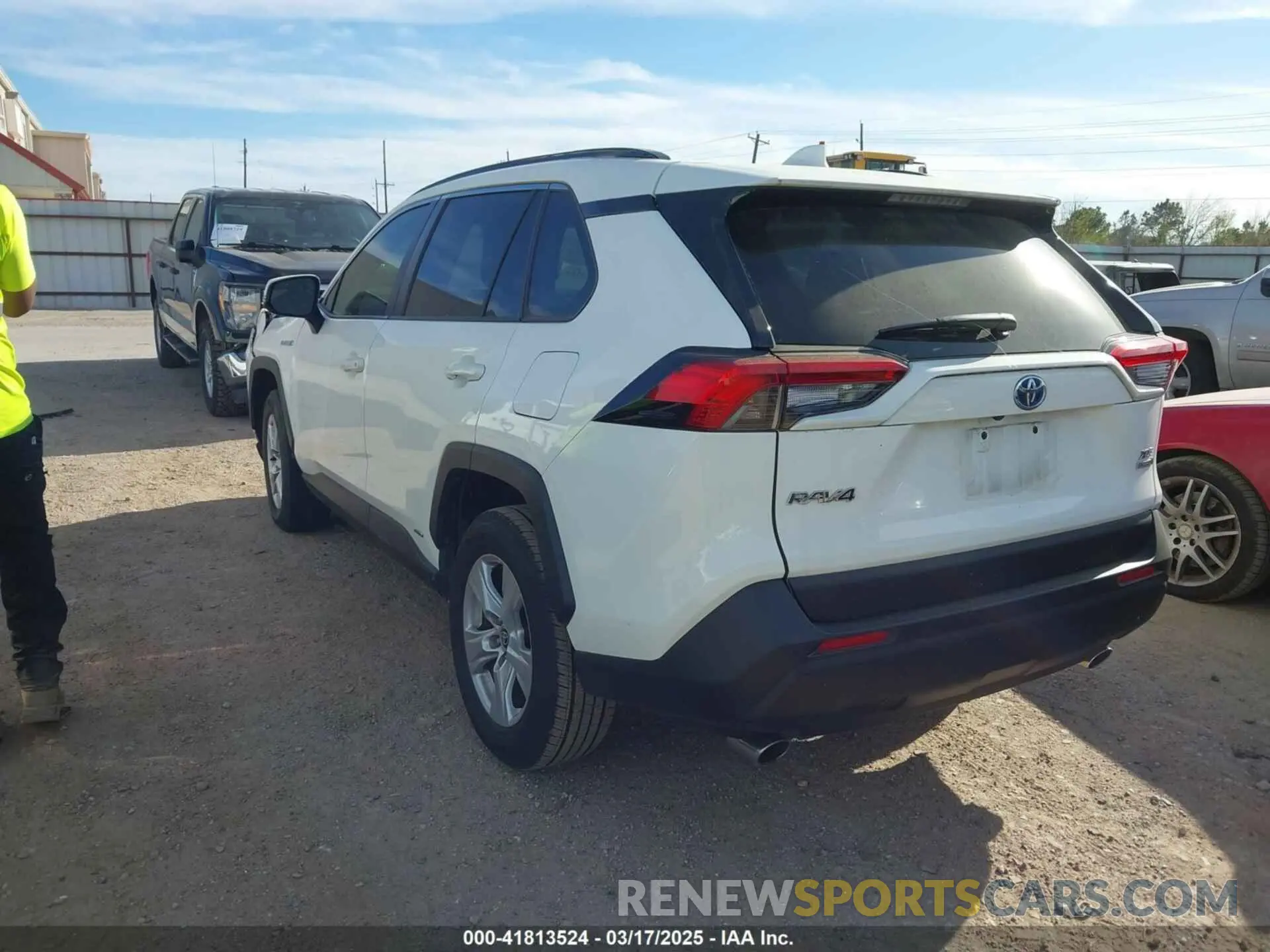 3 Photograph of a damaged car JTMRWRFV6LD549163 TOYOTA RAV4 HYBRID 2020