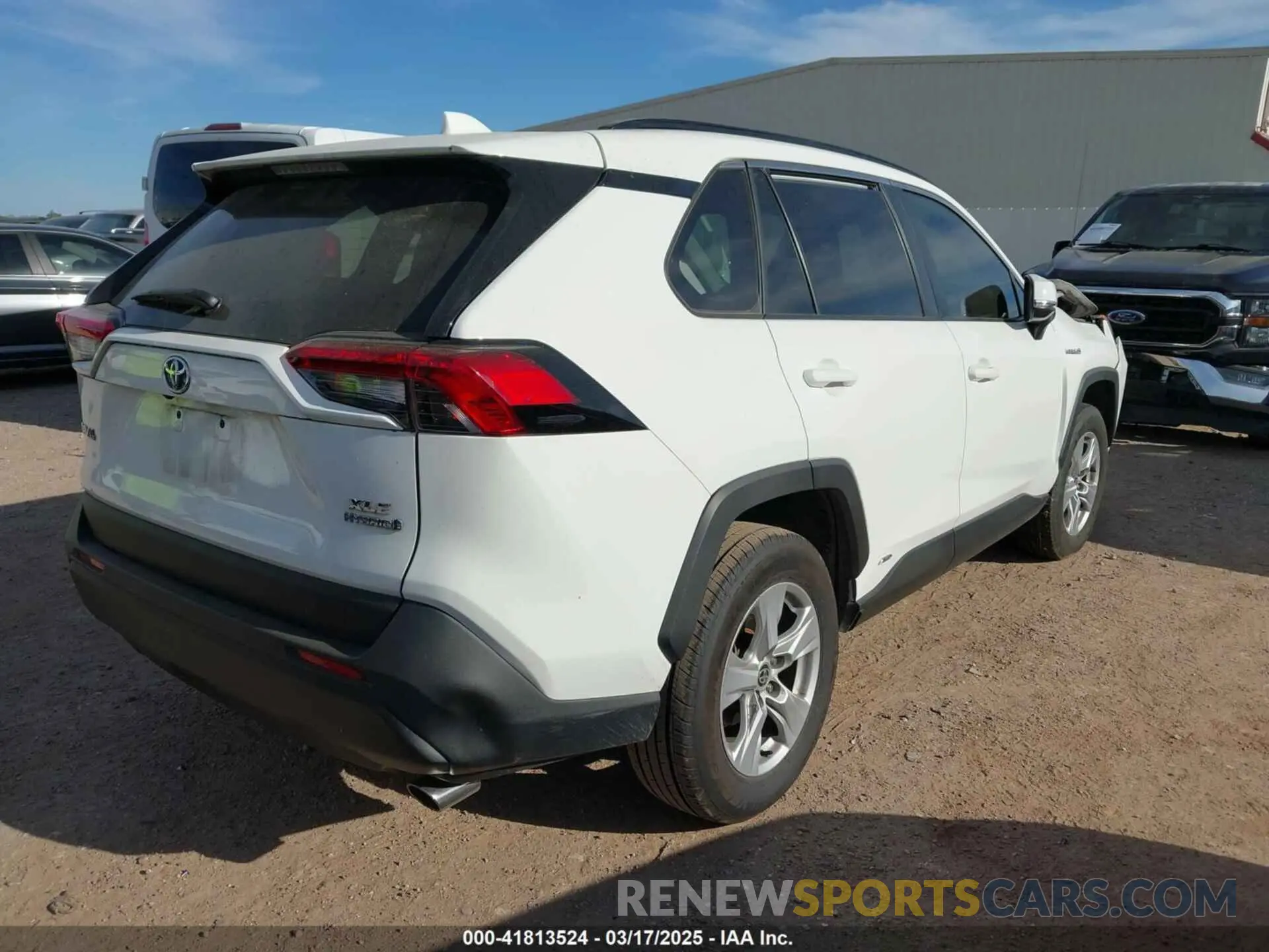 4 Photograph of a damaged car JTMRWRFV6LD549163 TOYOTA RAV4 HYBRID 2020