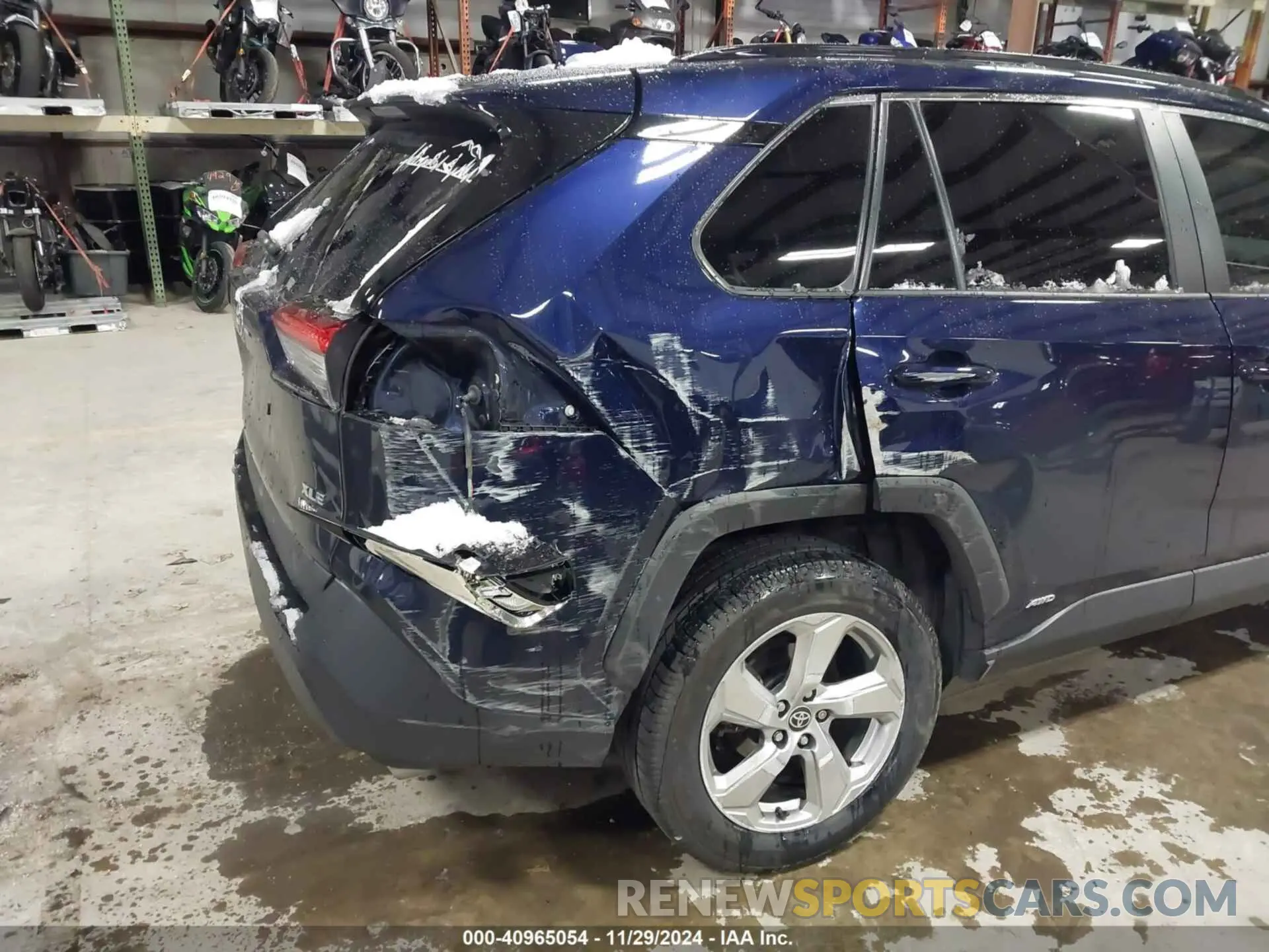 6 Photograph of a damaged car 2T3B6RFV1MW022637 TOYOTA RAV4 HYBRID 2021