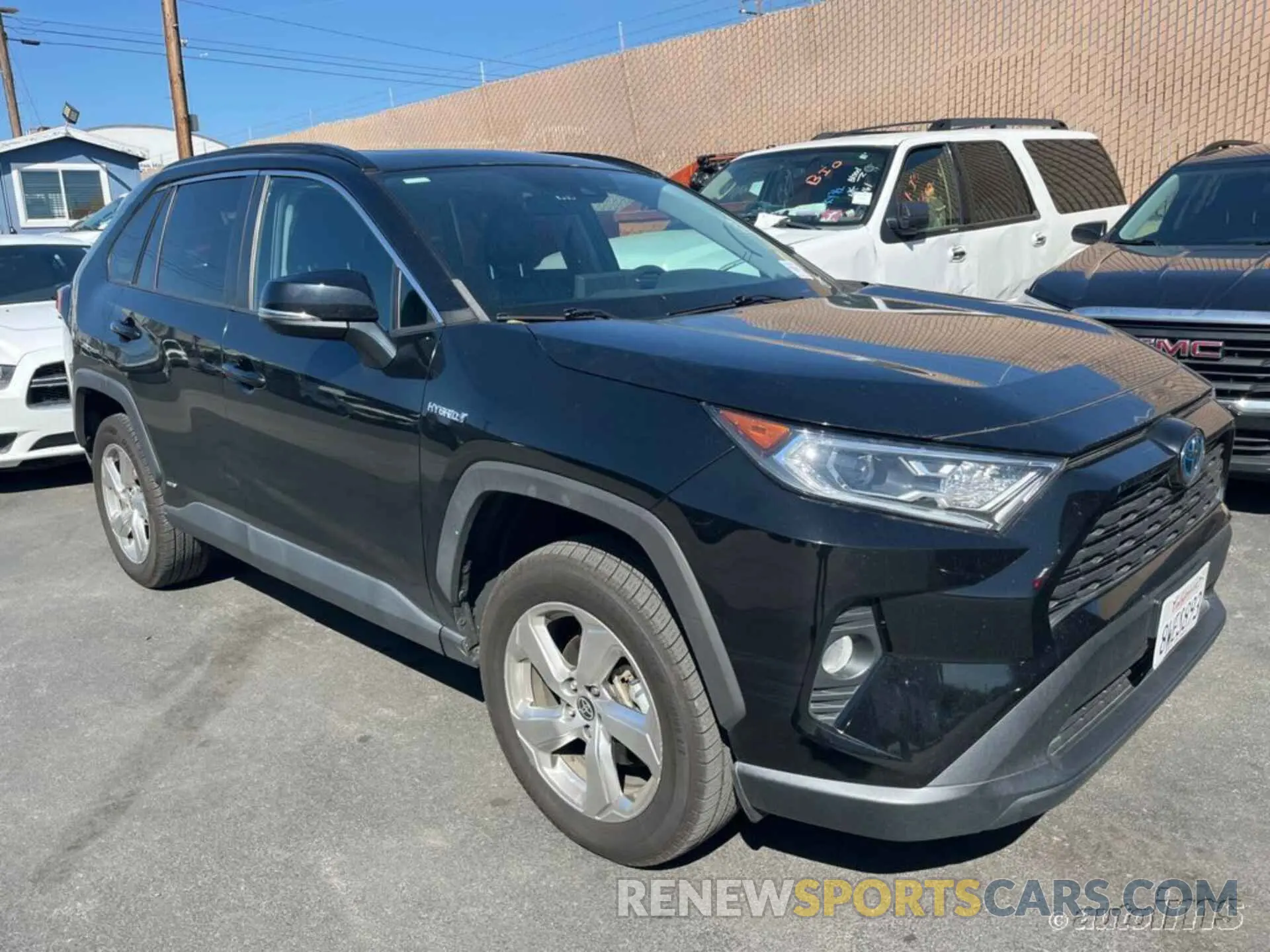 11 Photograph of a damaged car 2T3B6RFV4MW020140 TOYOTA RAV4 HYBRID 2021