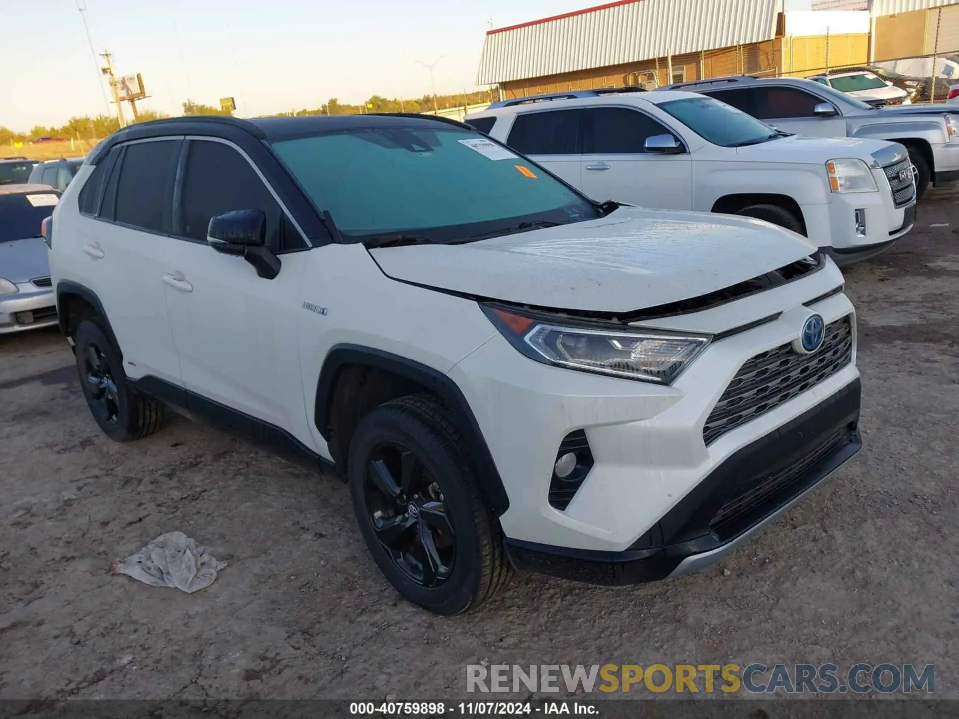 1 Photograph of a damaged car 2T3E6RFV1MW009738 TOYOTA RAV4 HYBRID 2021
