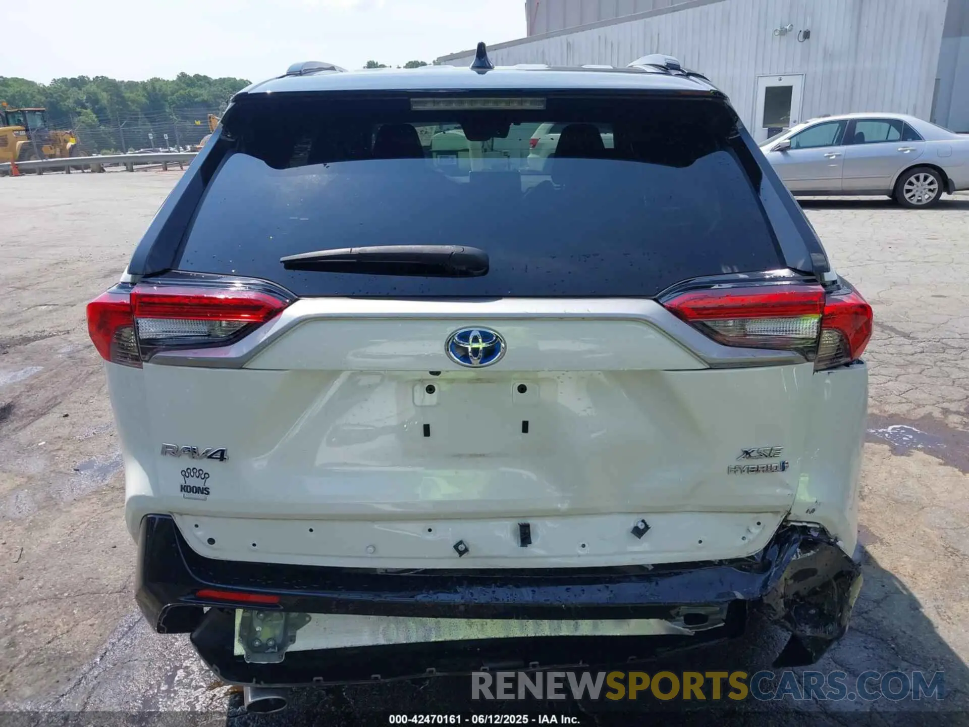 16 Photograph of a damaged car 2T3E6RFV1MW027642 TOYOTA RAV4 HYBRID 2021