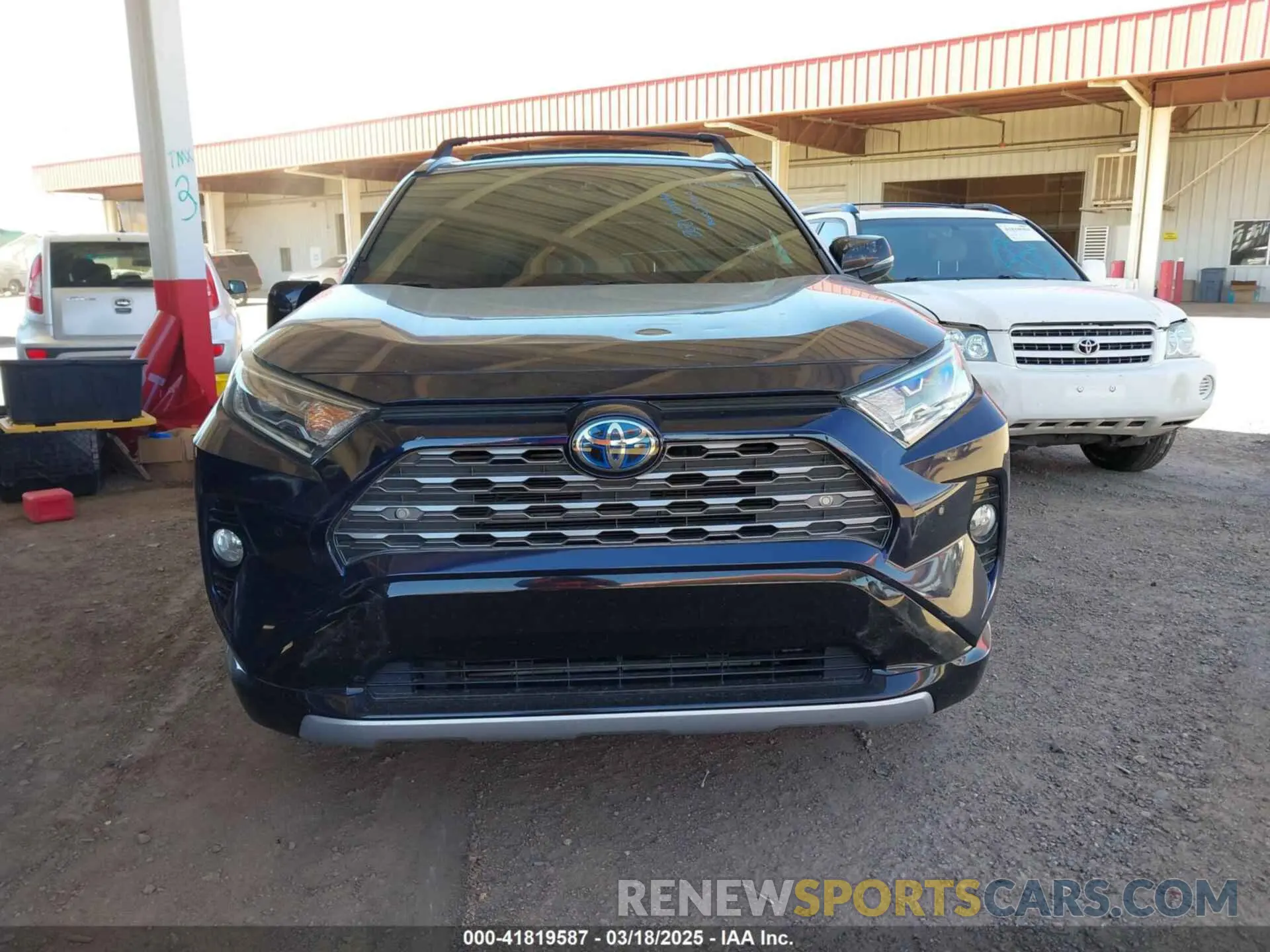 11 Photograph of a damaged car 2T3E6RFV2MW003947 TOYOTA RAV4 HYBRID 2021
