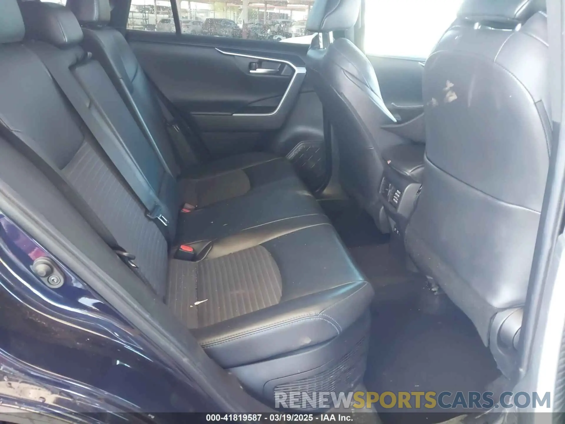 8 Photograph of a damaged car 2T3E6RFV2MW003947 TOYOTA RAV4 HYBRID 2021