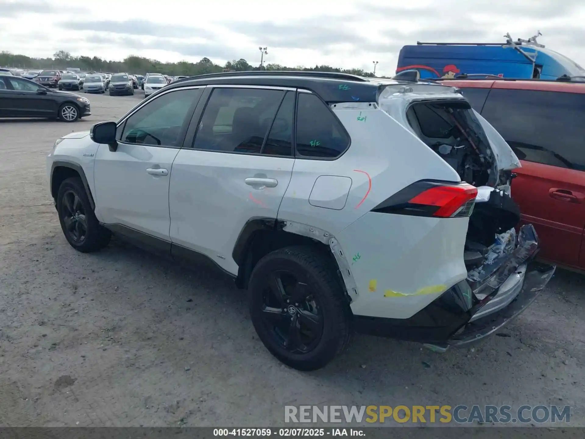 3 Photograph of a damaged car 2T3E6RFV3MW006002 TOYOTA RAV4 HYBRID 2021