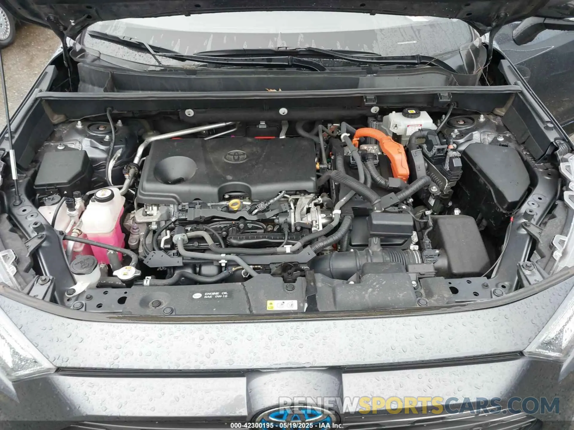 10 Photograph of a damaged car 2T3E6RFV4MW004081 TOYOTA RAV4 HYBRID 2021