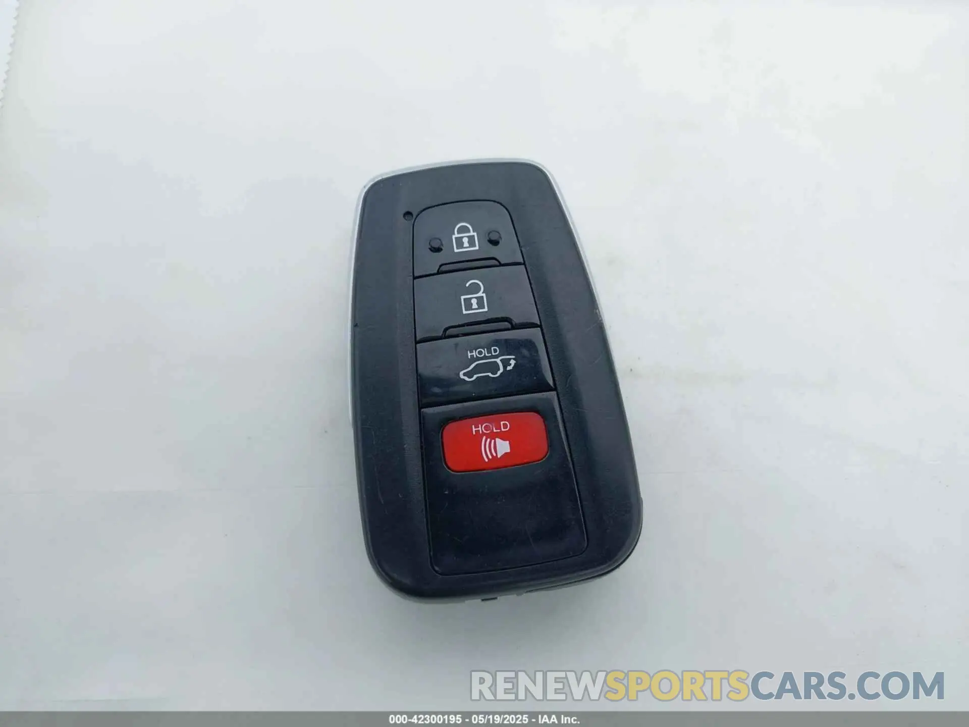 11 Photograph of a damaged car 2T3E6RFV4MW004081 TOYOTA RAV4 HYBRID 2021