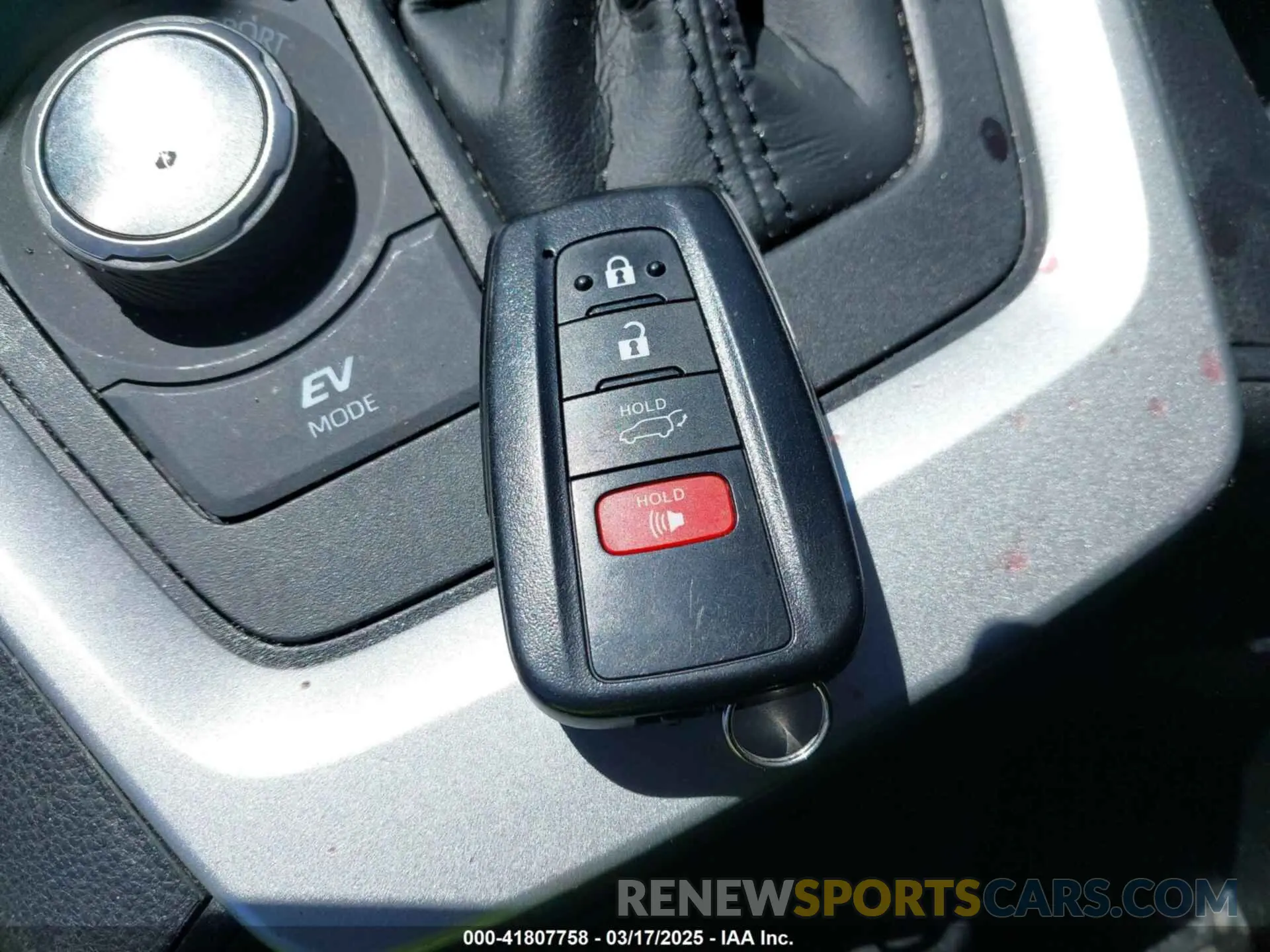 11 Photograph of a damaged car 2T3E6RFV4MW027568 TOYOTA RAV4 HYBRID 2021