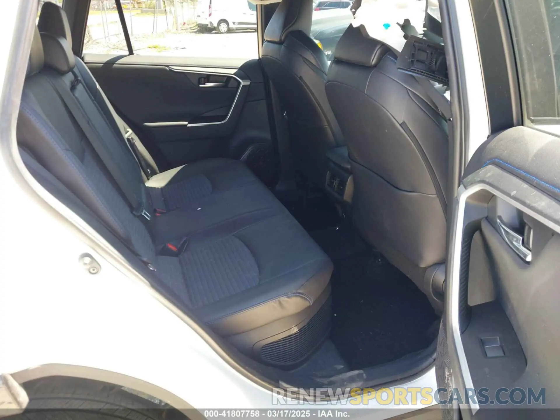 8 Photograph of a damaged car 2T3E6RFV4MW027568 TOYOTA RAV4 HYBRID 2021
