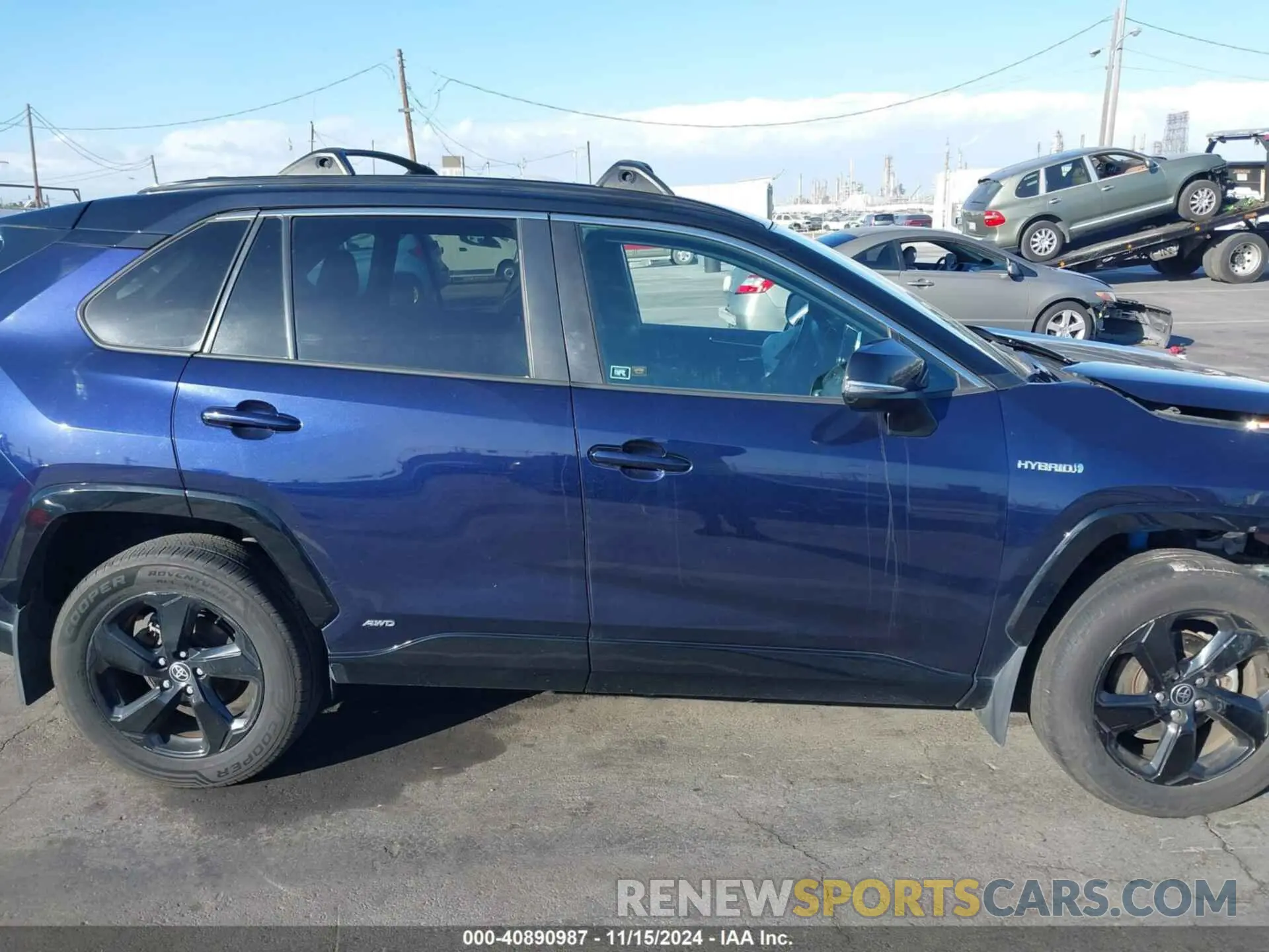 12 Photograph of a damaged car 2T3E6RFV5MW015266 TOYOTA RAV4 HYBRID 2021
