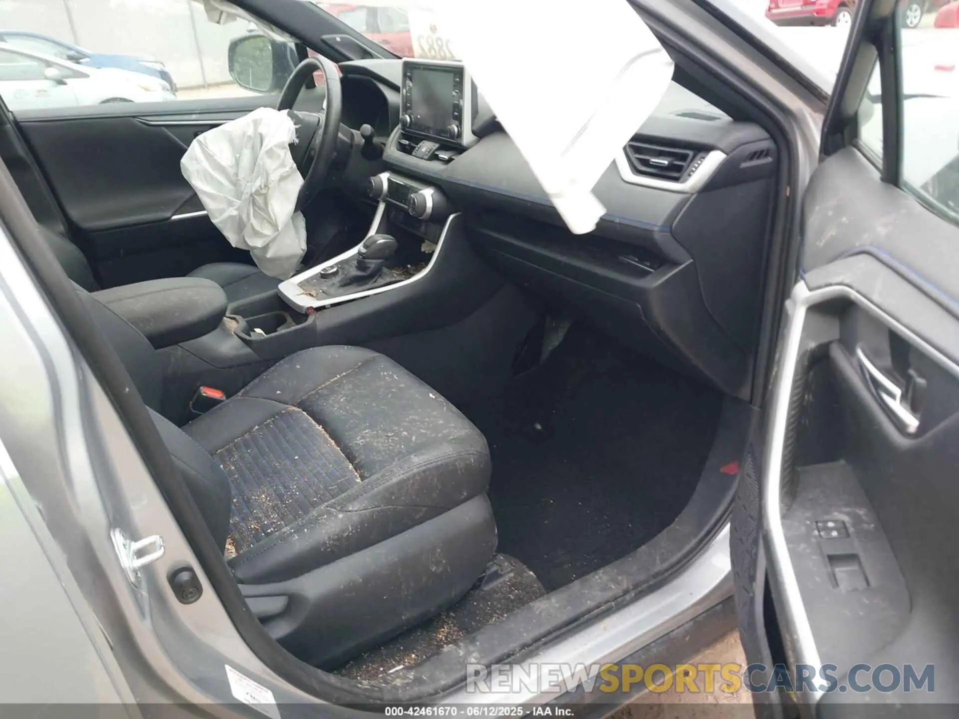 5 Photograph of a damaged car 2T3E6RFV6MW007886 TOYOTA RAV4 HYBRID 2021