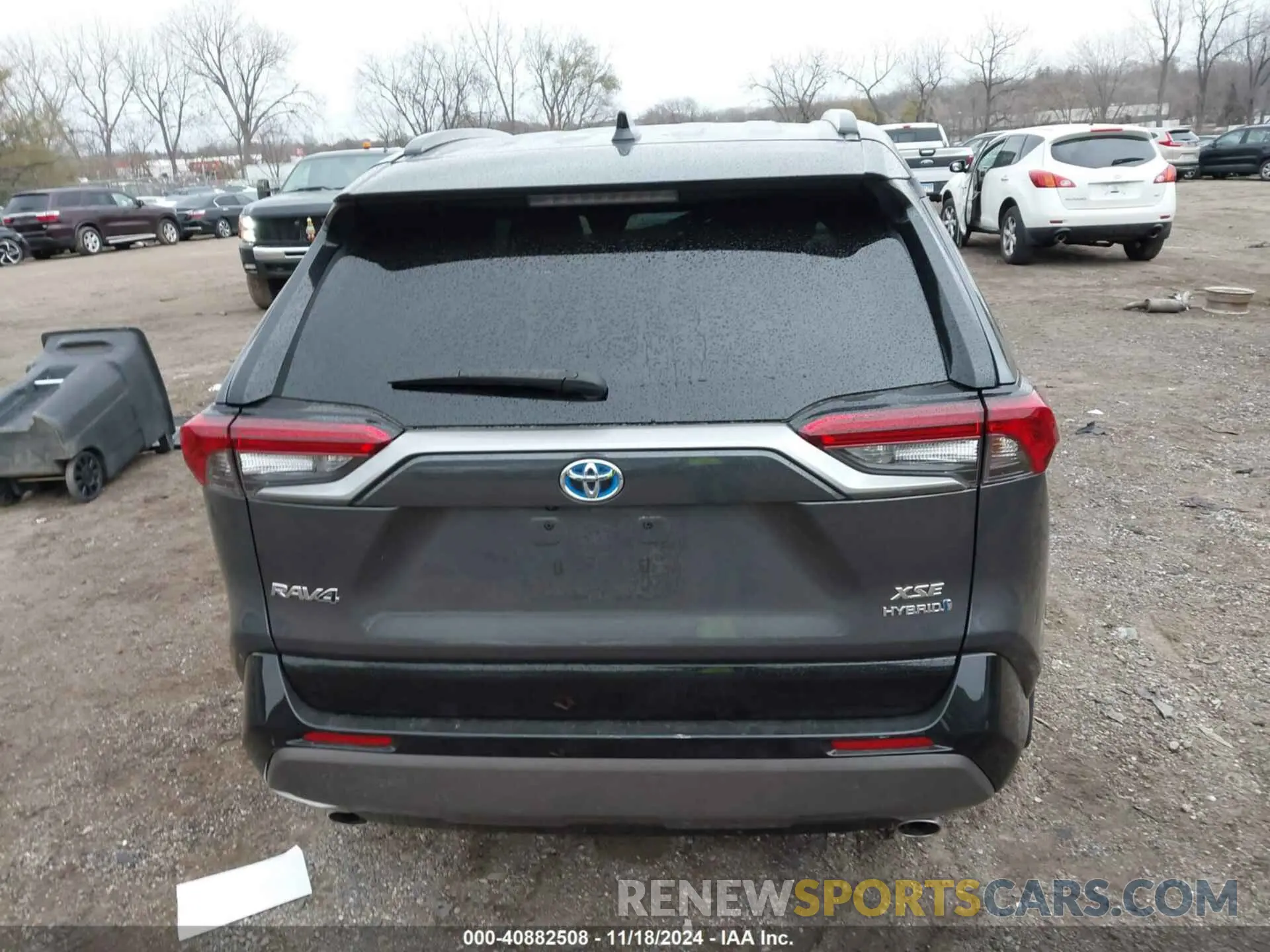 17 Photograph of a damaged car 2T3E6RFV7MW007637 TOYOTA RAV4 HYBRID 2021