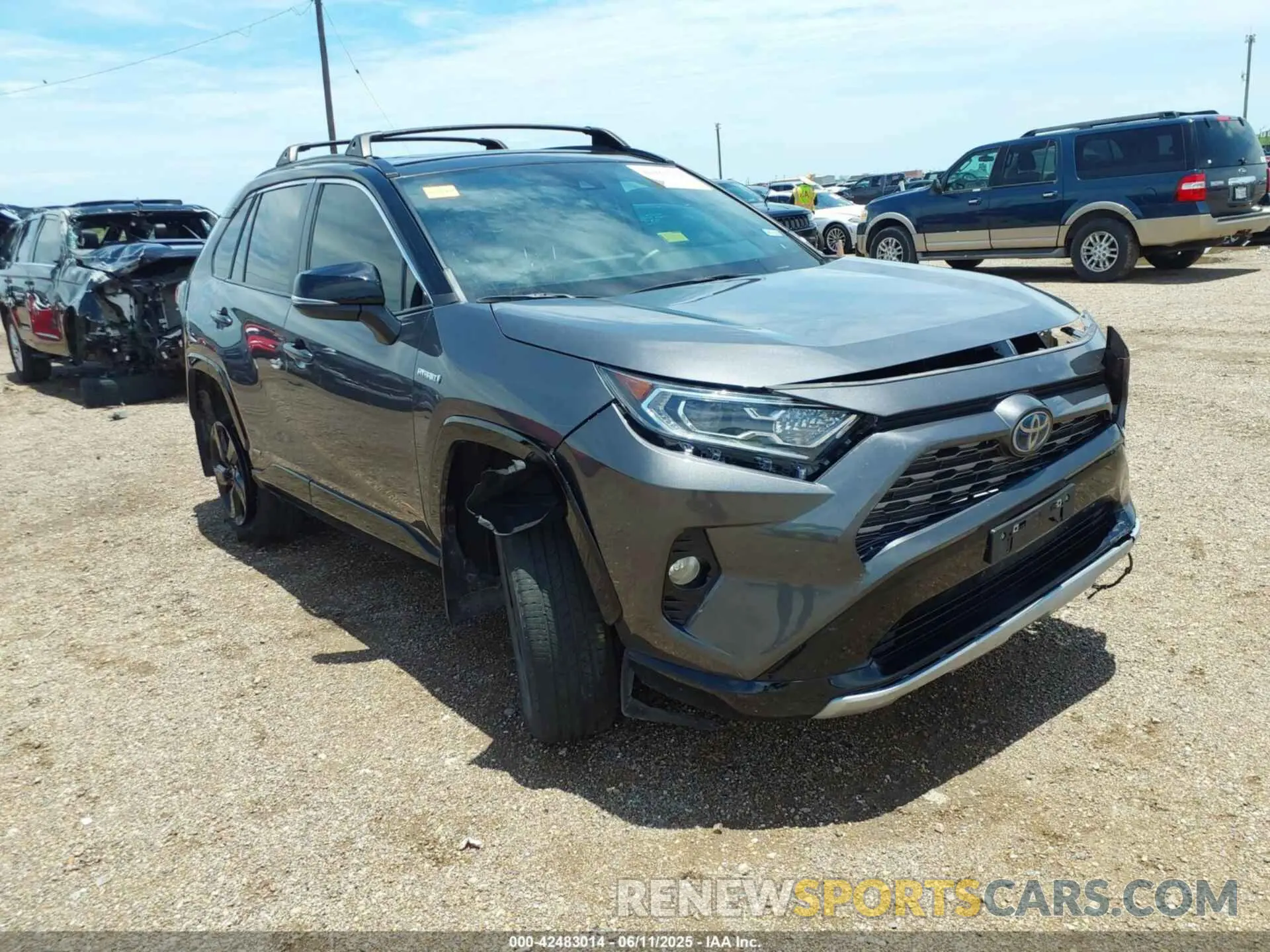 1 Photograph of a damaged car 2T3E6RFV8MW024270 TOYOTA RAV4 HYBRID 2021