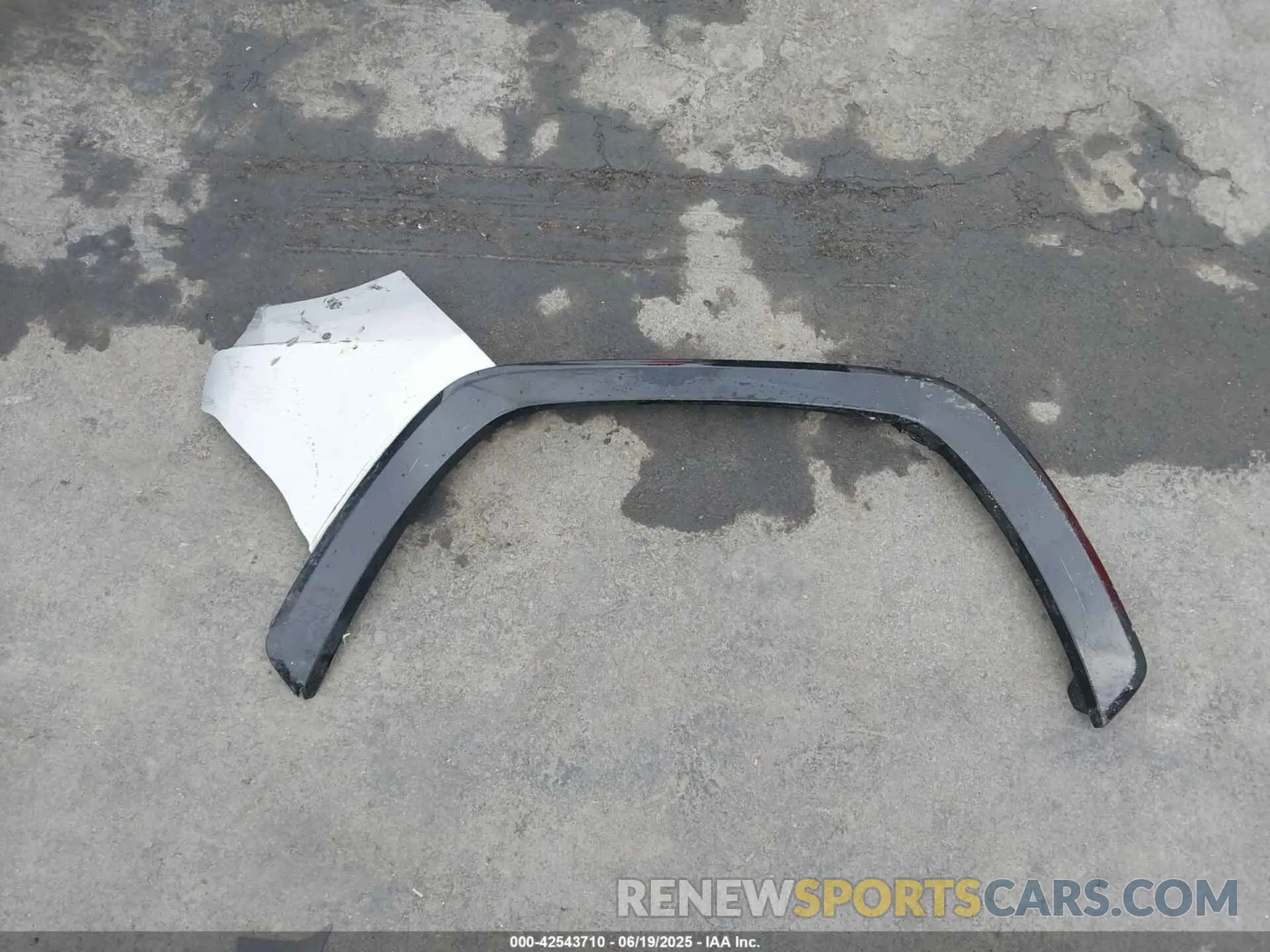 12 Photograph of a damaged car 2T3E6RFV8MW025418 TOYOTA RAV4 HYBRID 2021