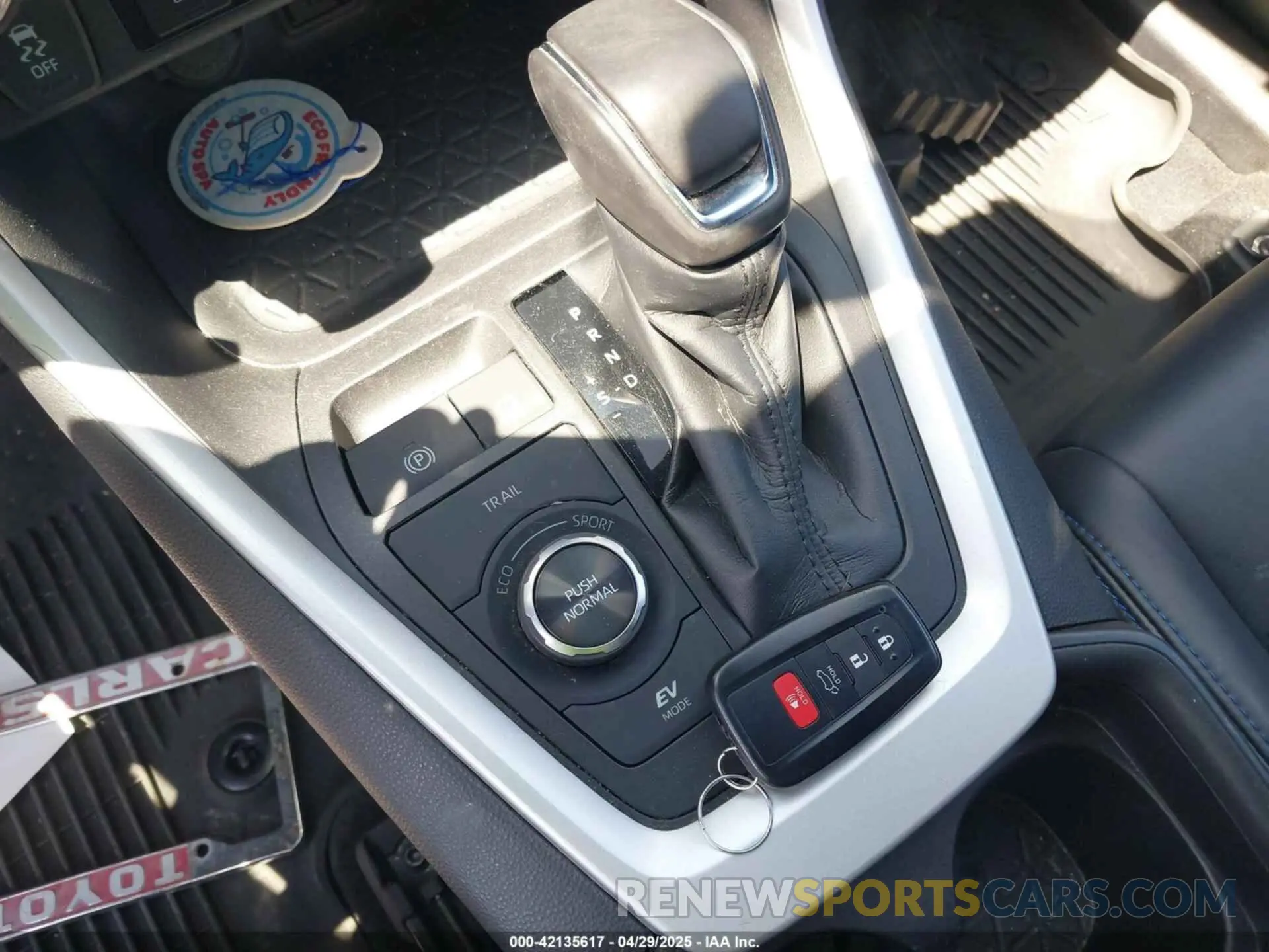 11 Photograph of a damaged car 2T3E6RFVXMW016803 TOYOTA RAV4 HYBRID 2021