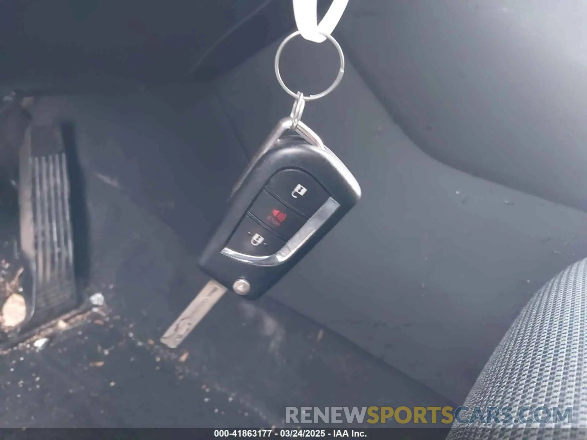 11 Photograph of a damaged car 2T3MWRFV6MW118143 TOYOTA RAV4 HYBRID 2021